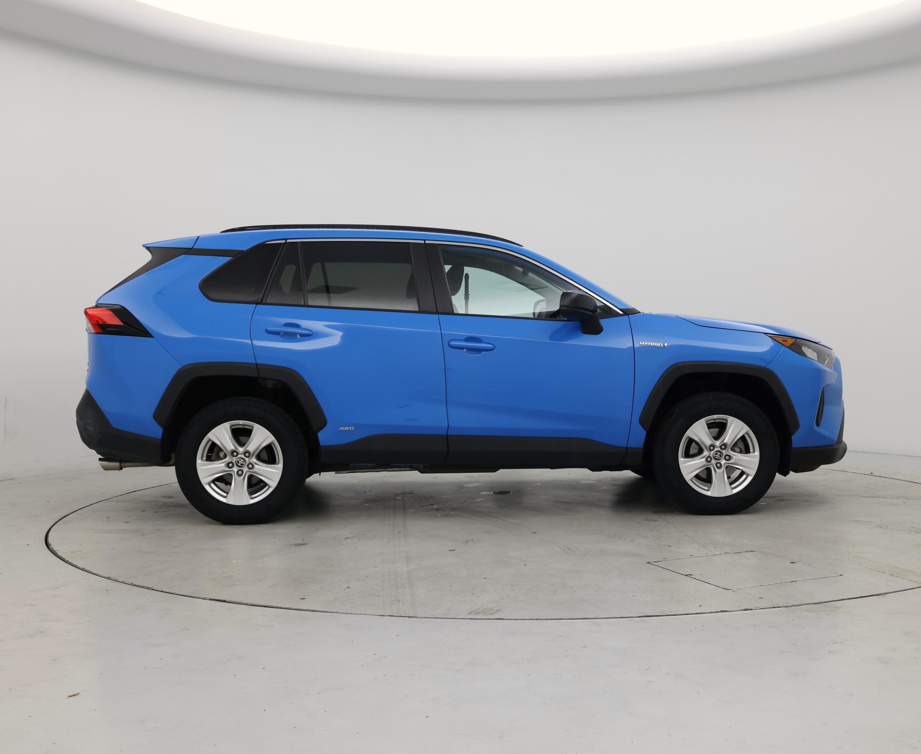 Thumbnail: 2021 Toyota RAV4 - 7