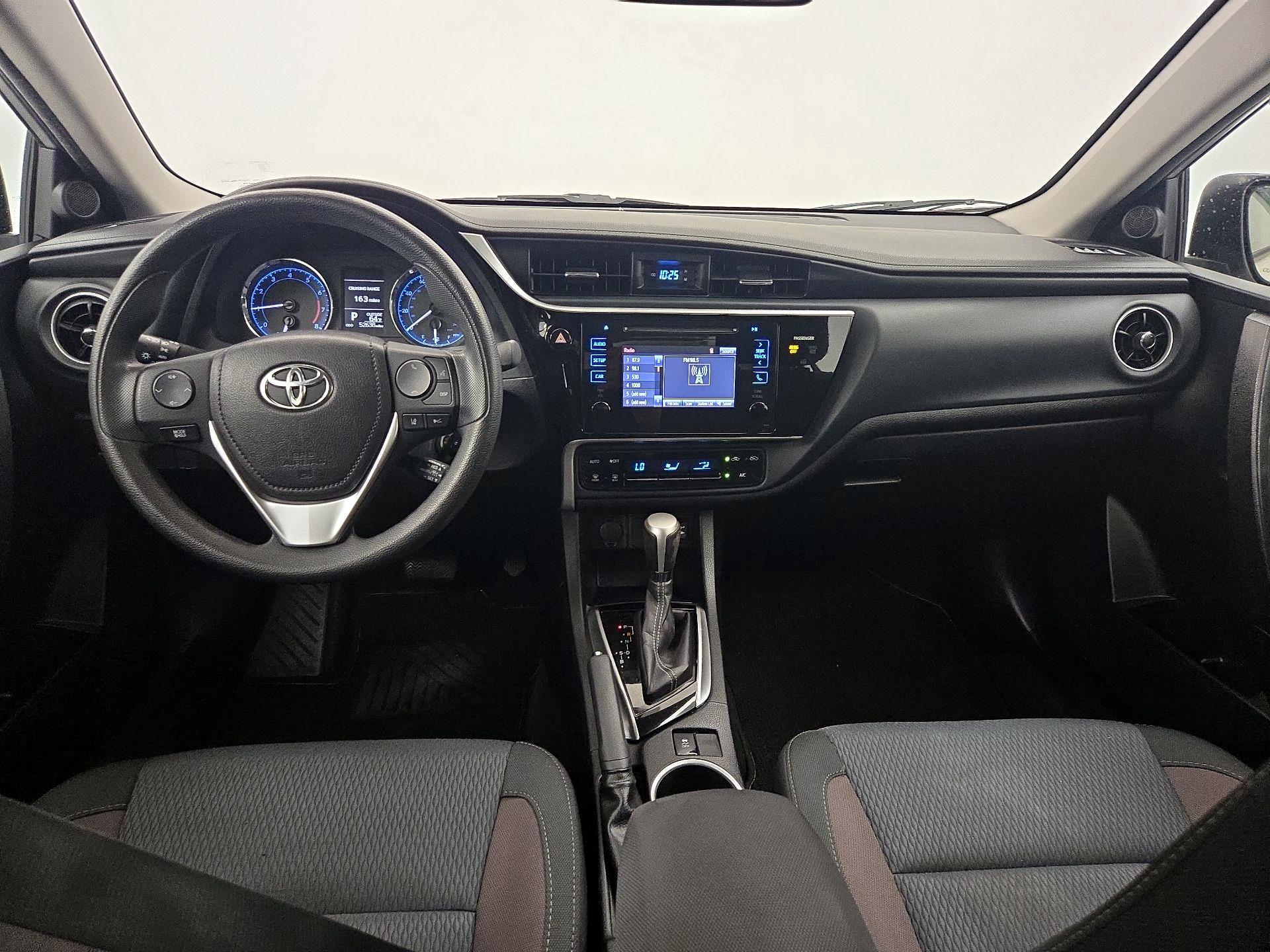 Thumbnail: 2017 Toyota Corolla - 9