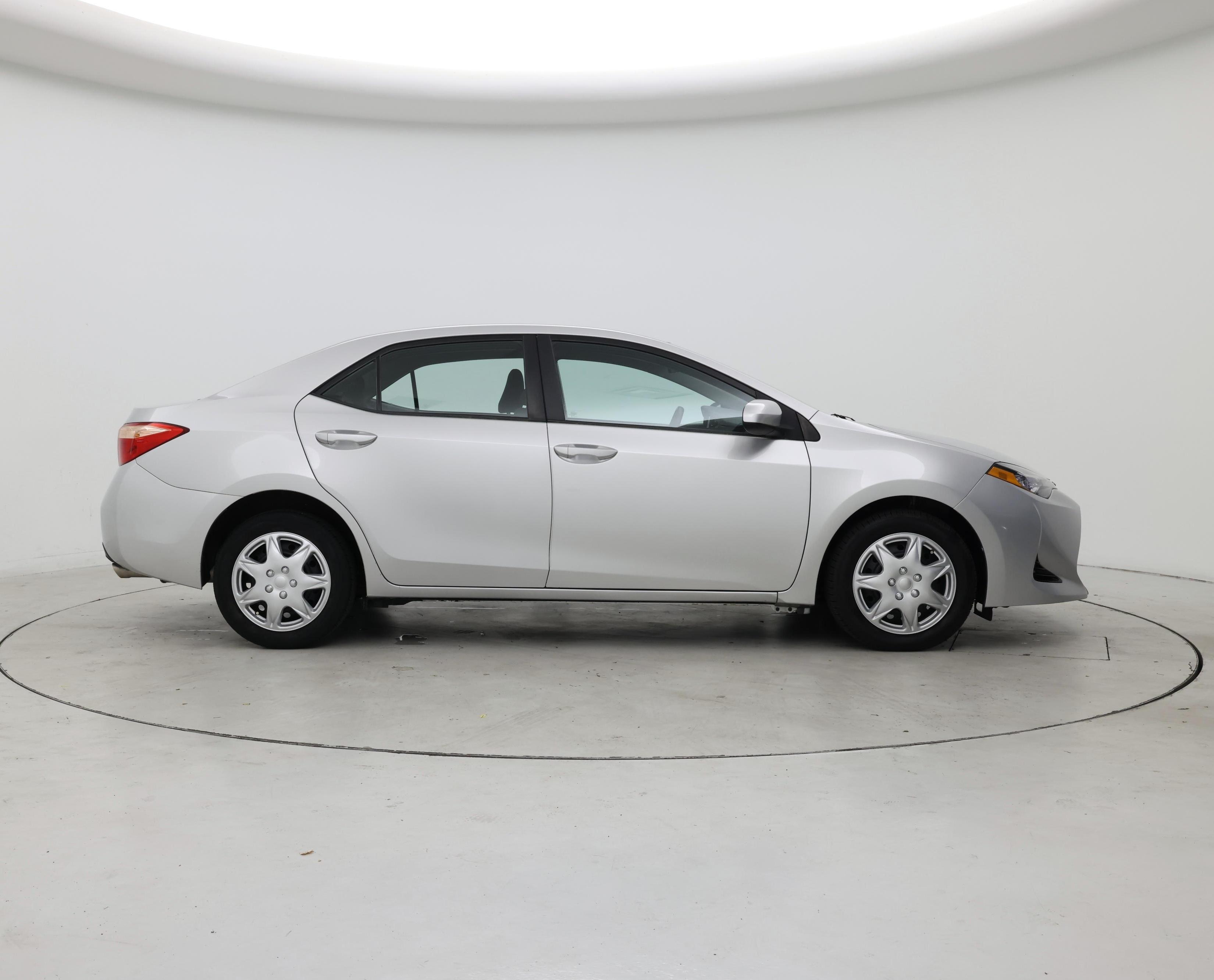 Thumbnail: 2017 Toyota Corolla - 7