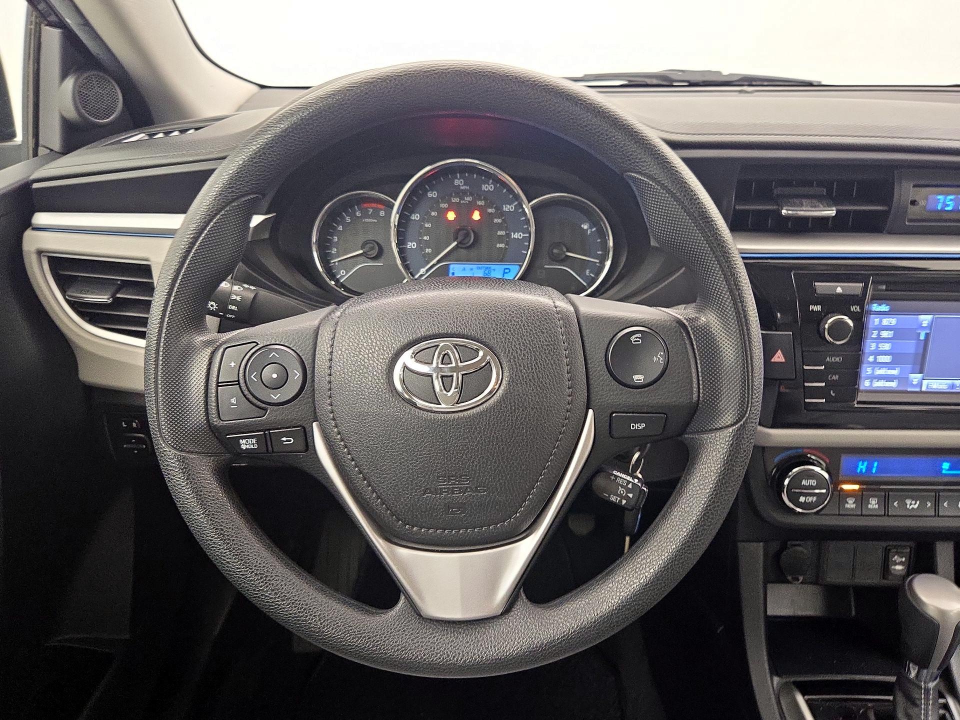 Thumbnail: 2016 Toyota Corolla - 10