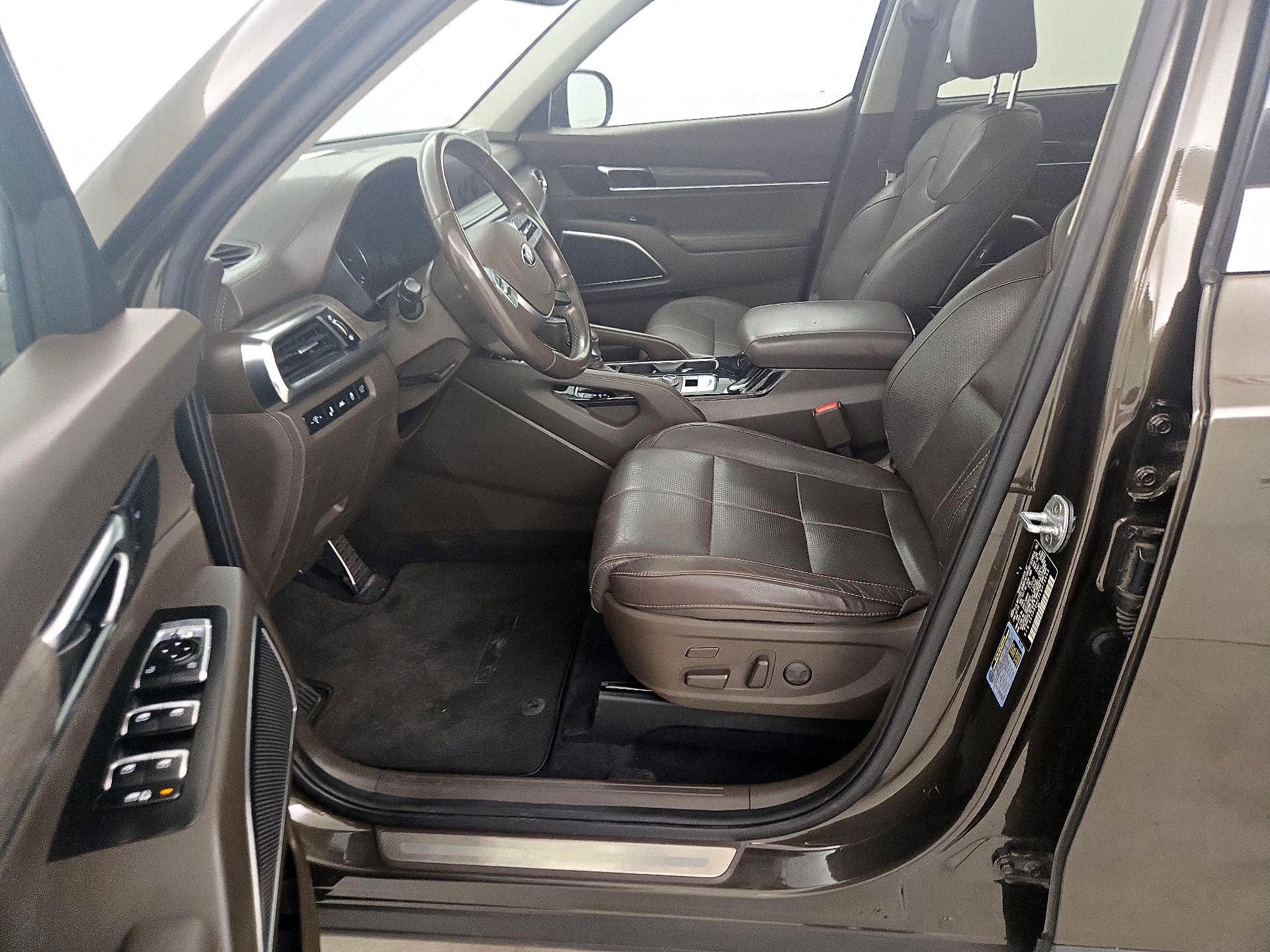 Thumbnail: 2020 Kia Telluride - 11