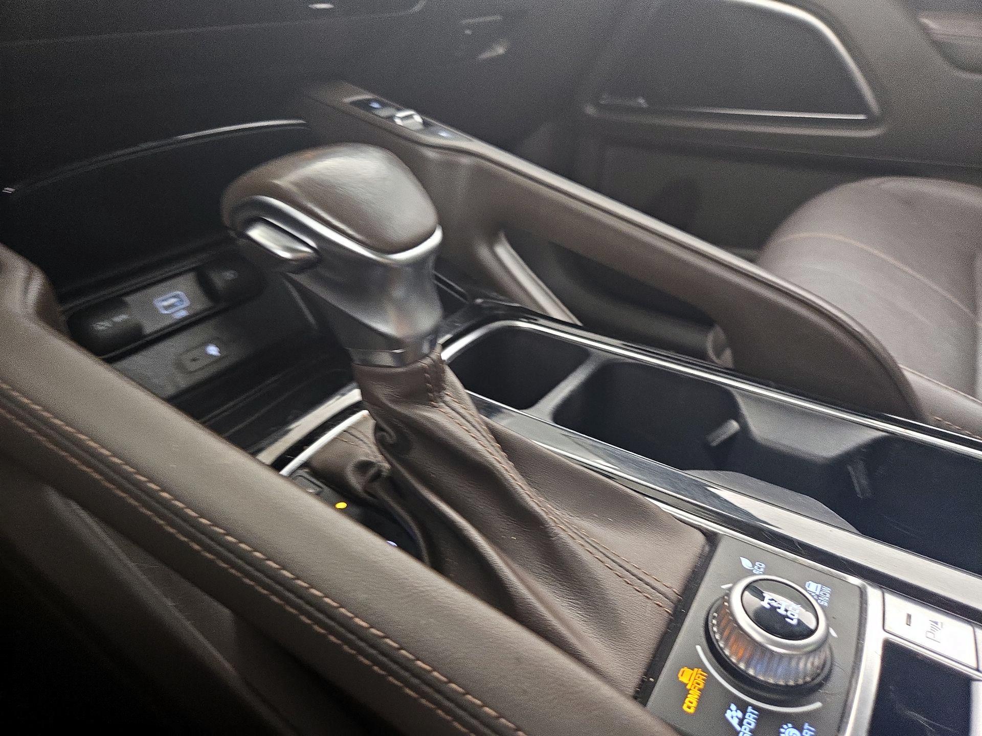 Thumbnail: 2020 Kia Telluride - 18
