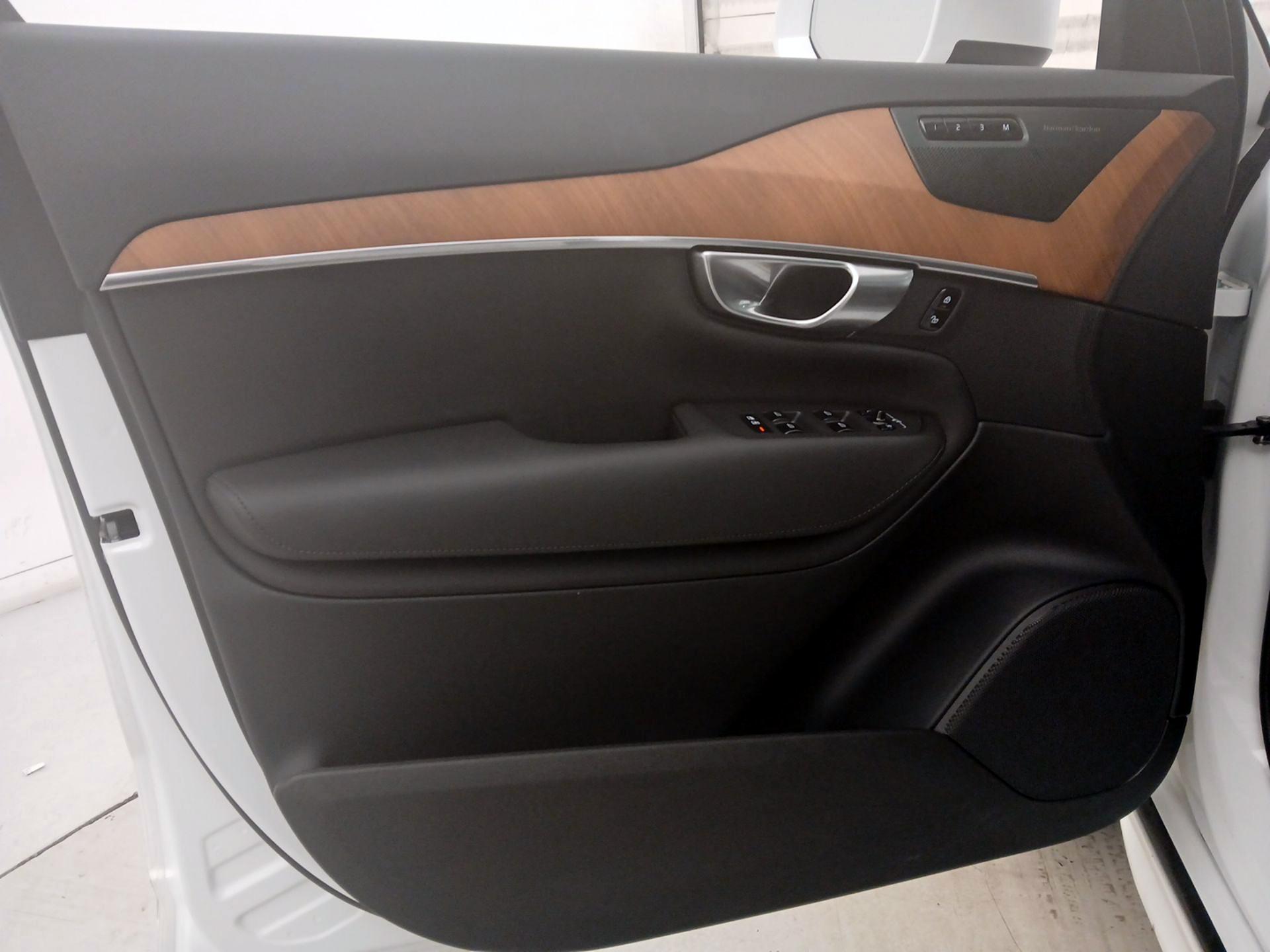 Thumbnail: 2024 Volvo XC90 - 12