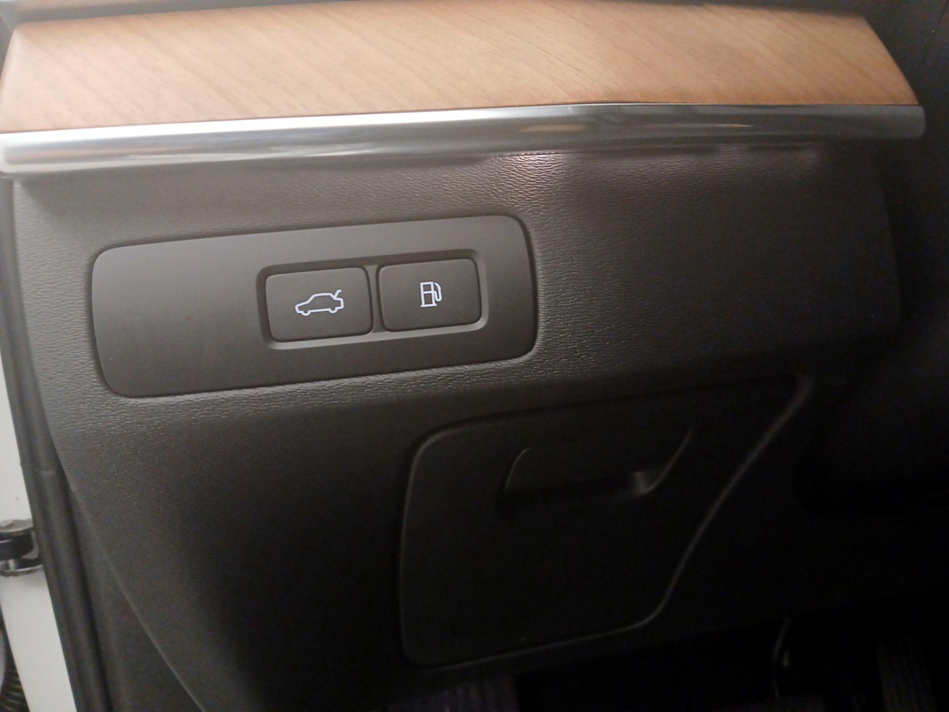 Thumbnail: 2024 Volvo XC90 - 13