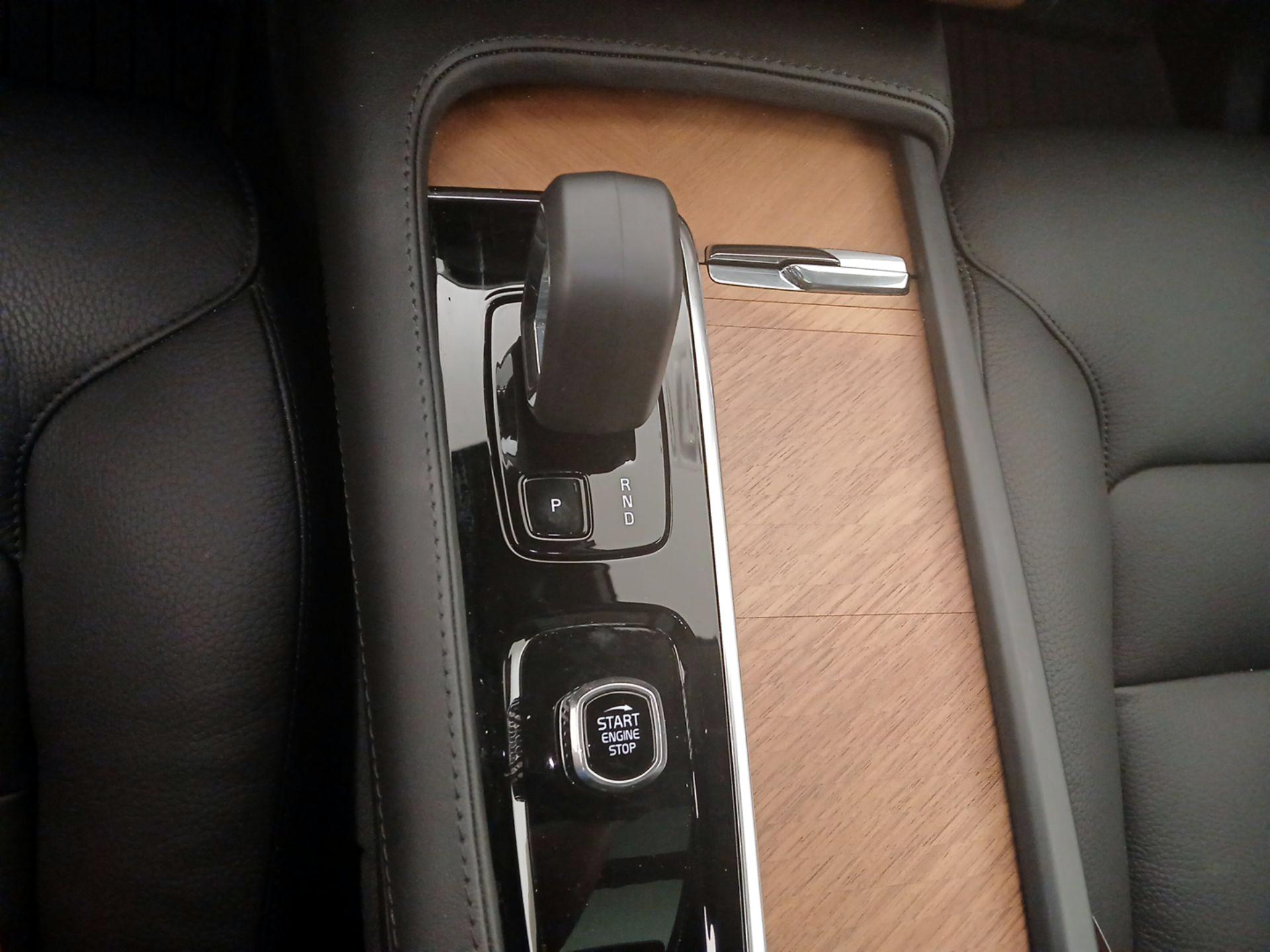 Thumbnail: 2024 Volvo XC90 - 17