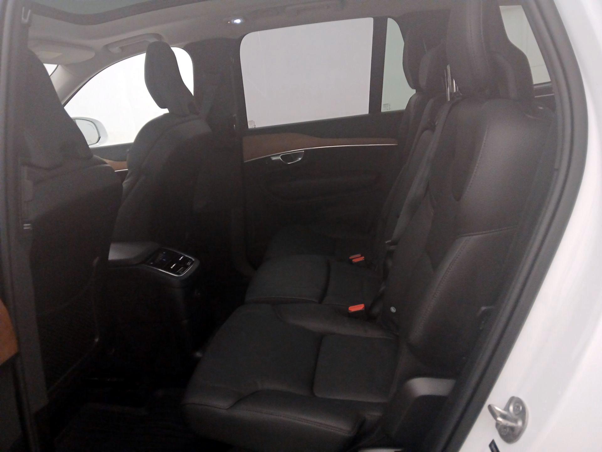 Thumbnail: 2024 Volvo XC90 - 20