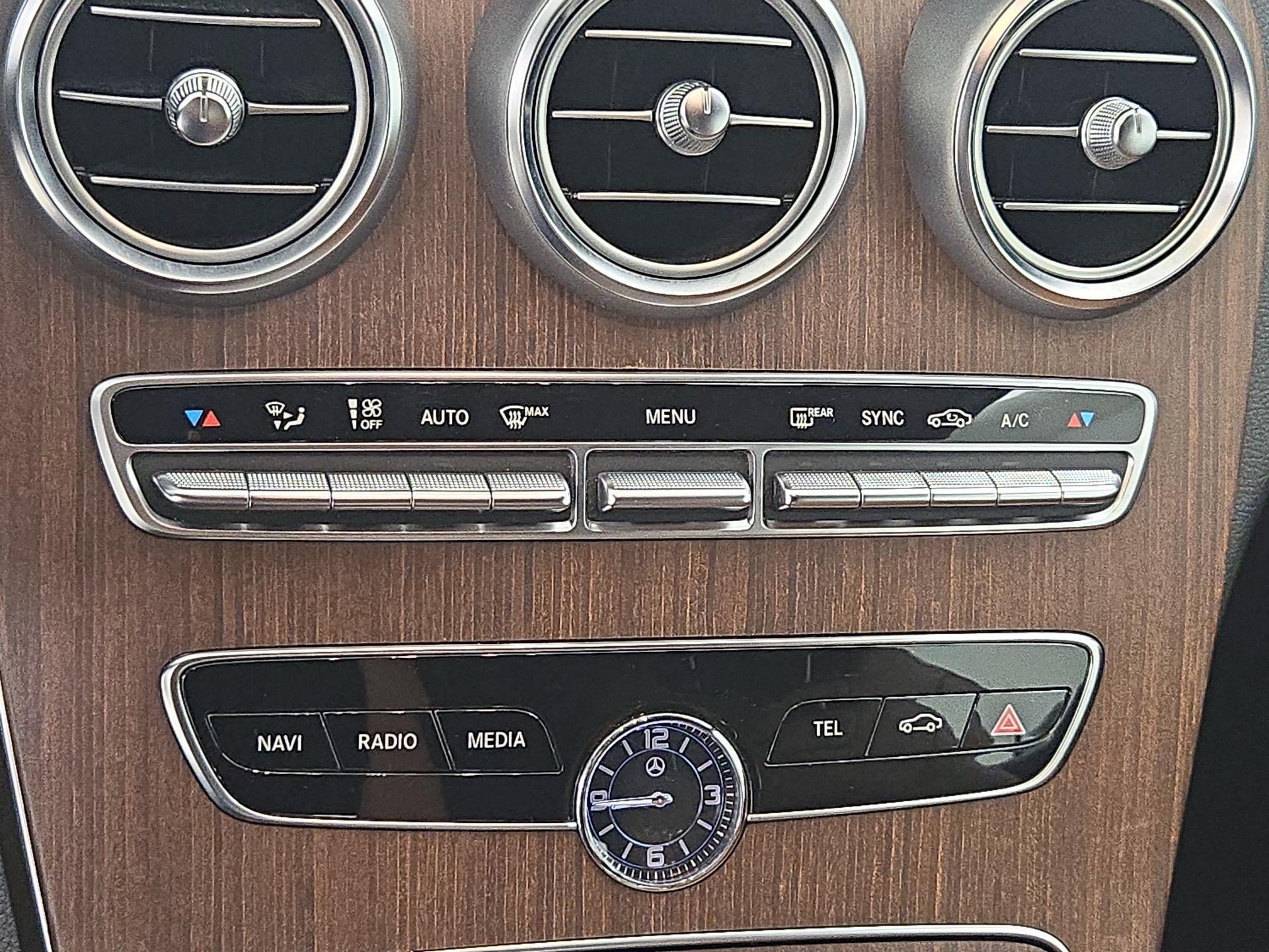 Thumbnail: 2019 Mercedes-Benz C-Class - 16