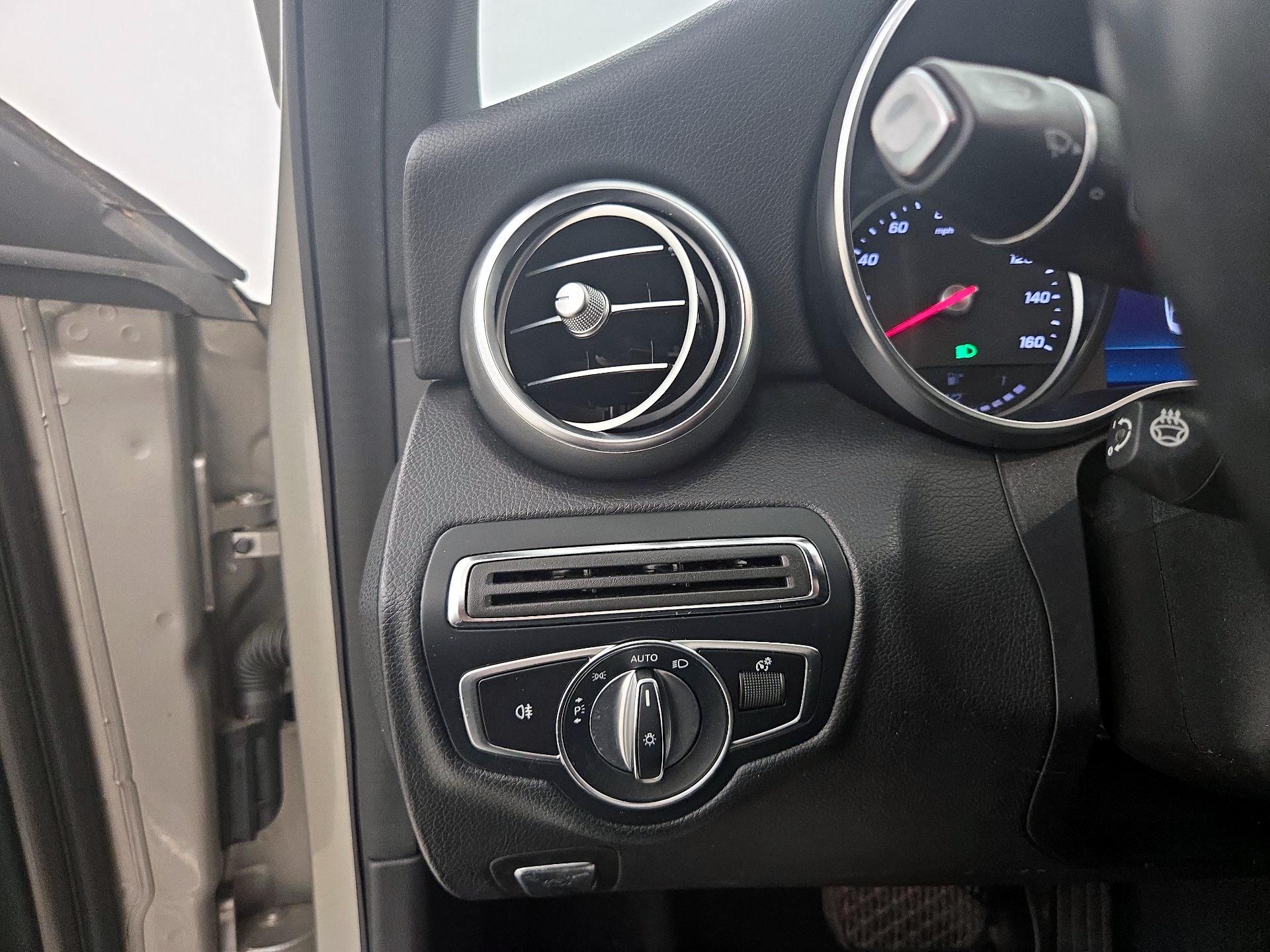 Thumbnail: 2019 Mercedes-Benz C-Class - 13