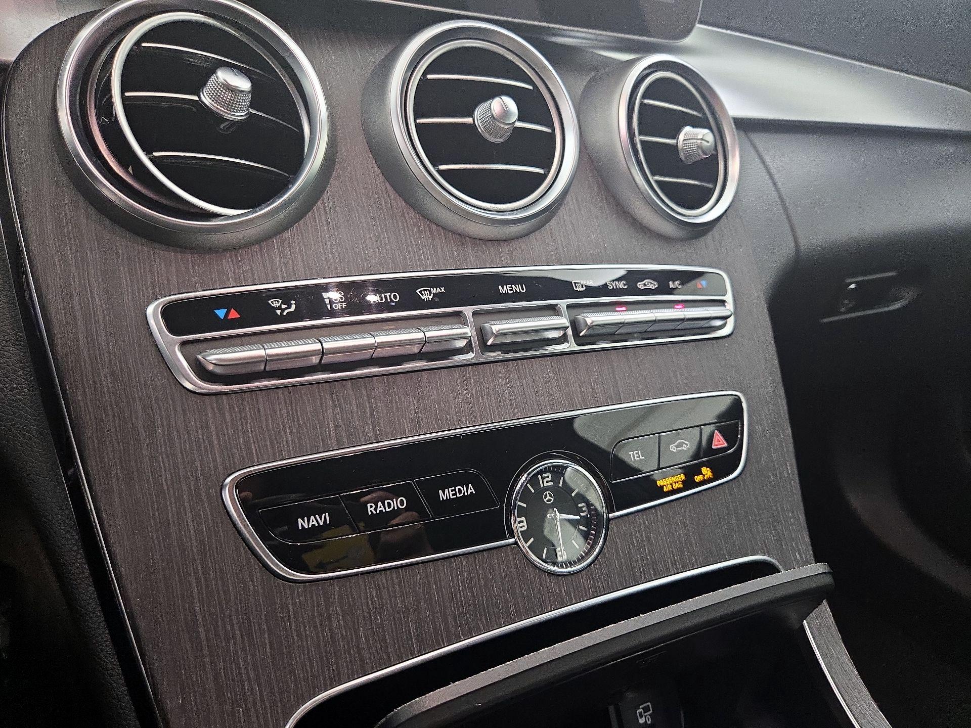 Thumbnail: 2019 Mercedes-Benz C-Class - 16