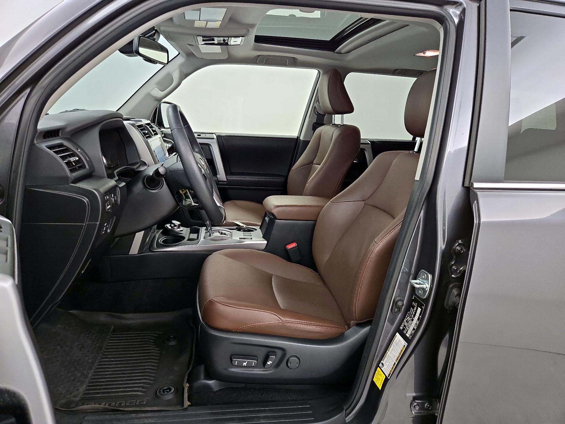 Thumbnail: 2022 Toyota 4Runner - 11