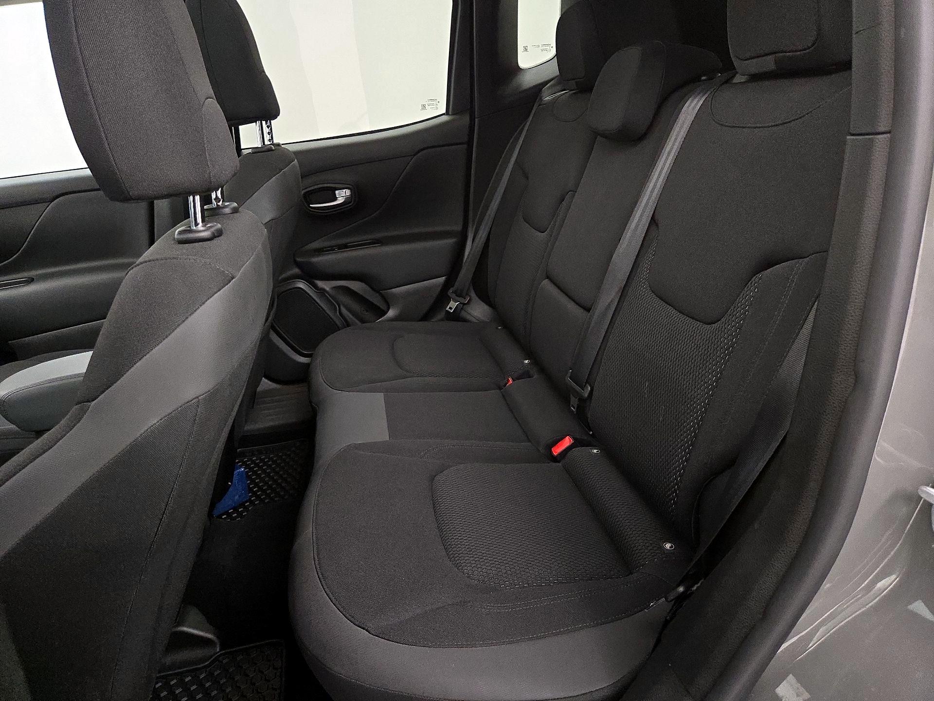 Thumbnail: 2020 Jeep Renegade - 20