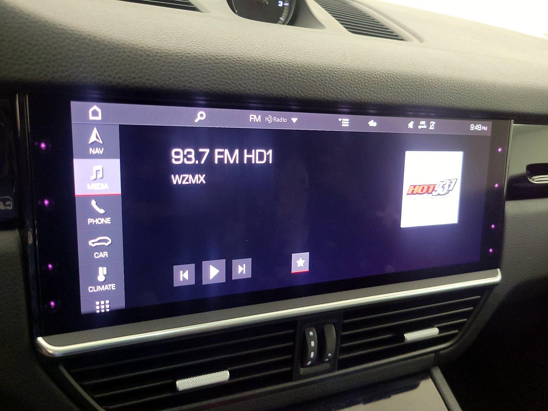 Thumbnail: 2021 Porsche Cayenne - 16