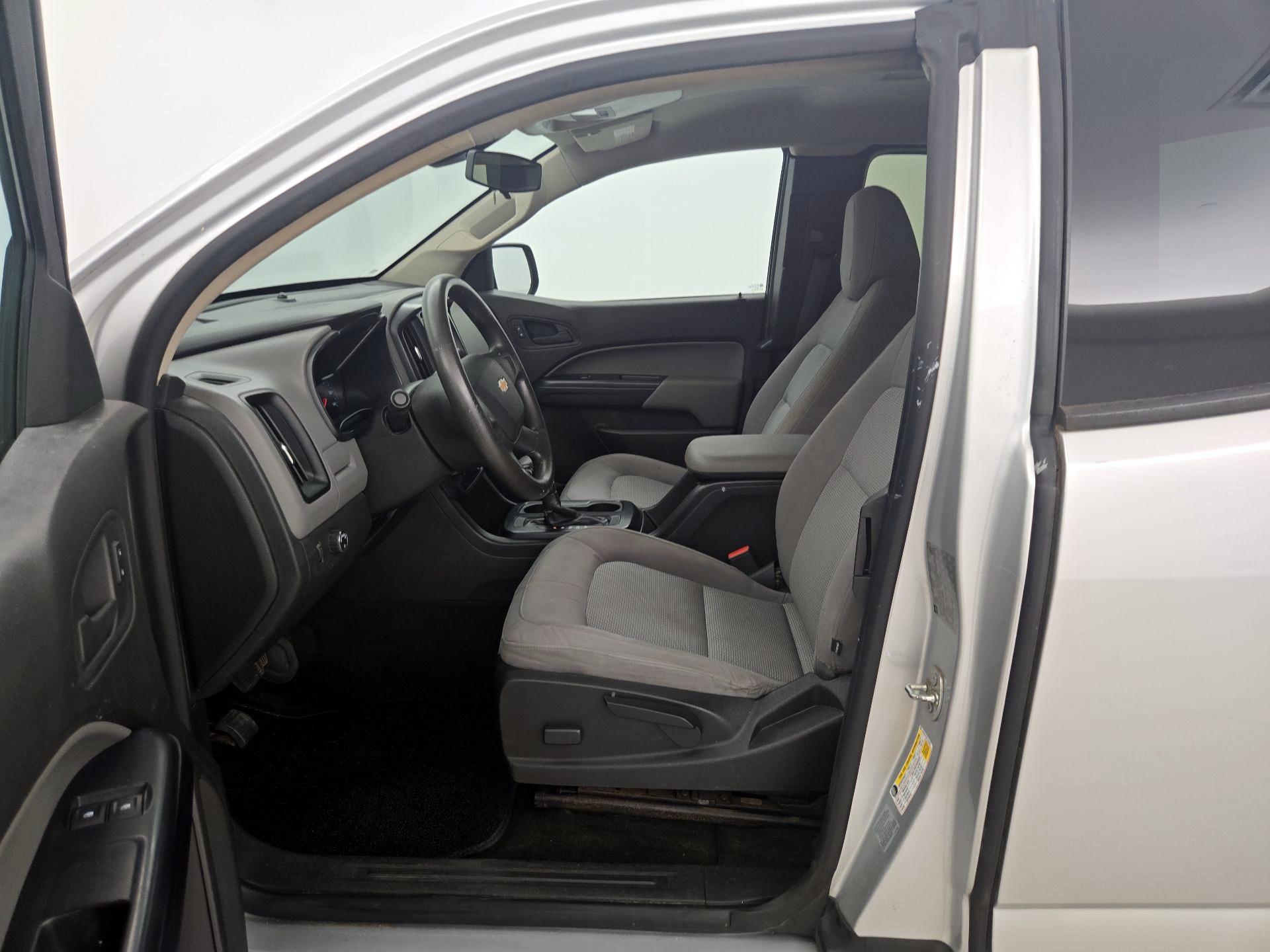 Thumbnail: 2015 Chevrolet Colorado - 19