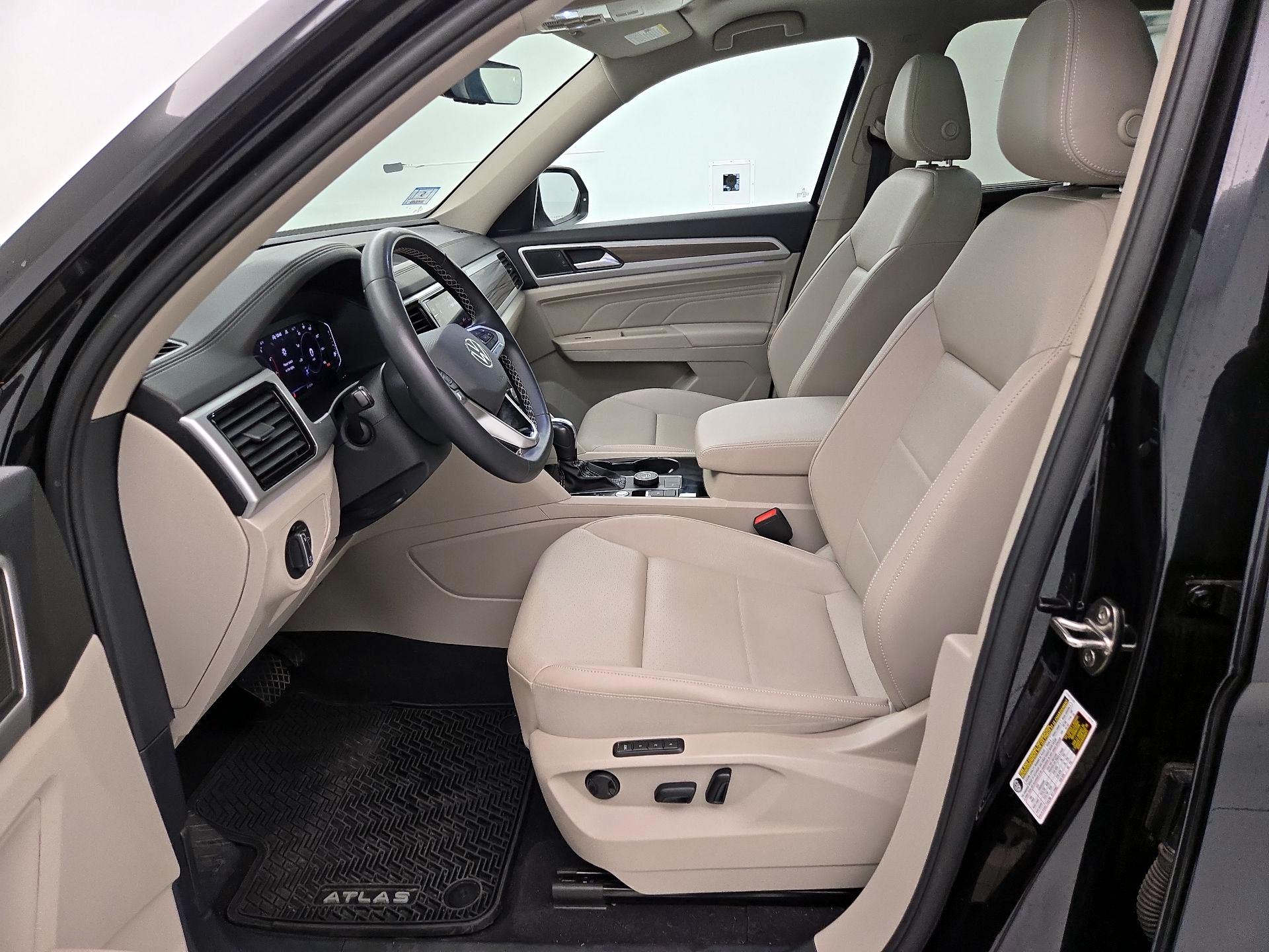 Thumbnail: 2023 Volkswagen Atlas - 11