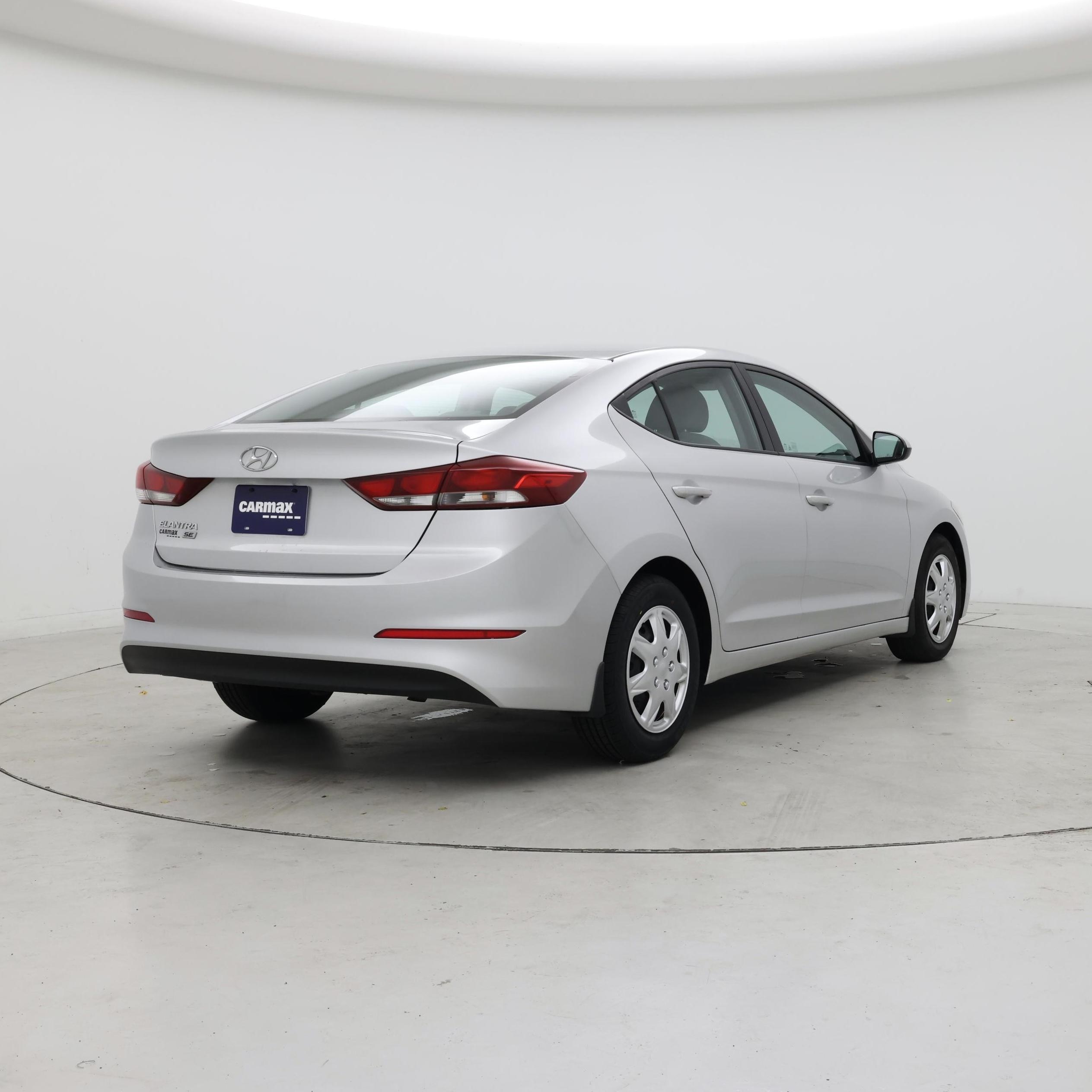 Thumbnail: 2018 Hyundai Elantra - 8