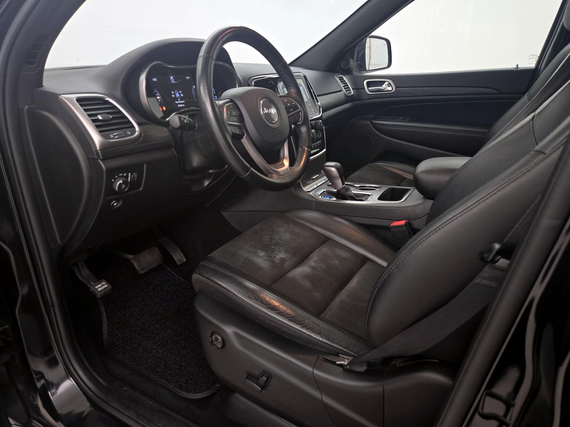 Thumbnail: 2020 Jeep Grand Cherokee - 11