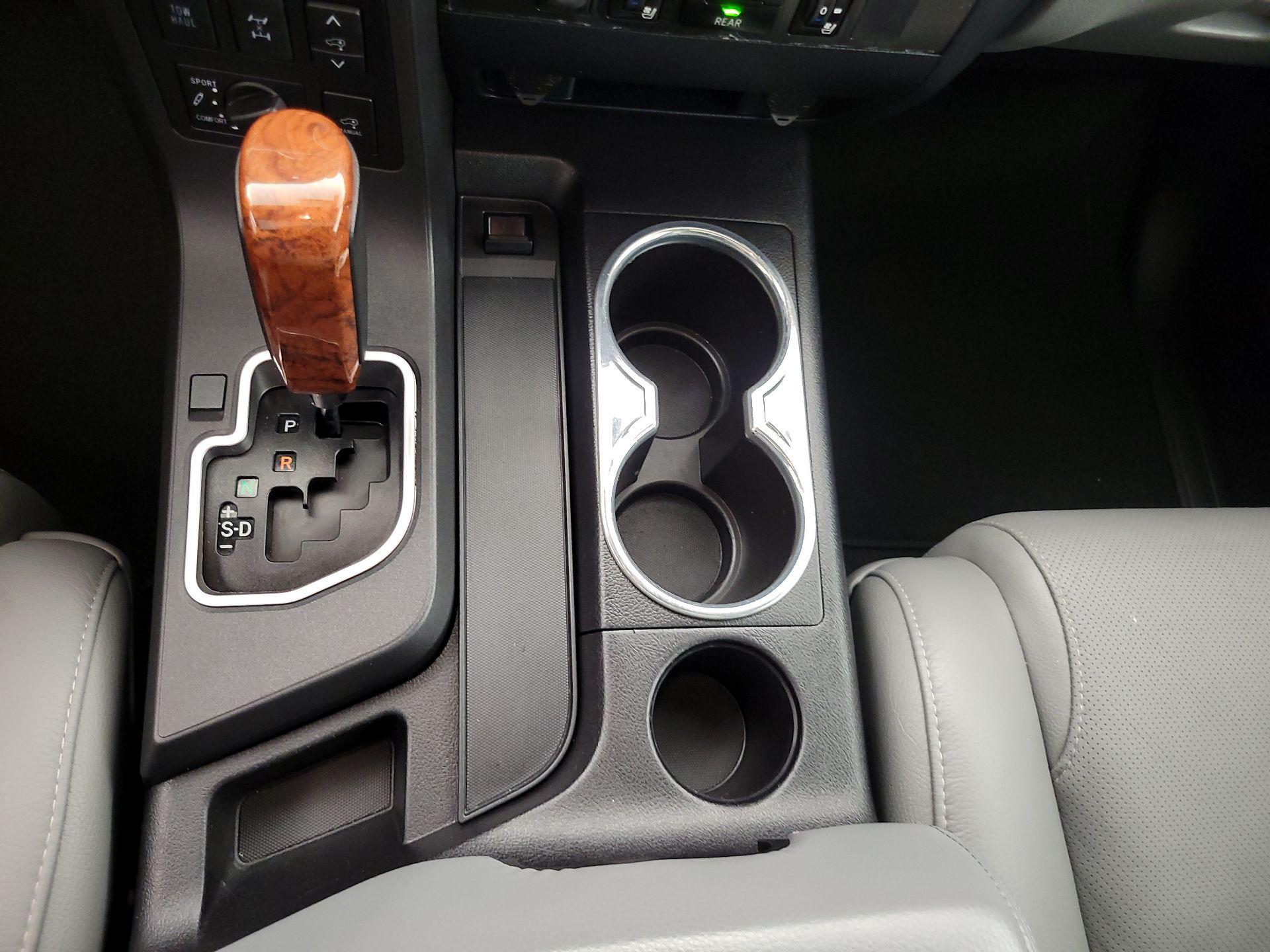 Thumbnail: 2019 Toyota Sequoia - 18