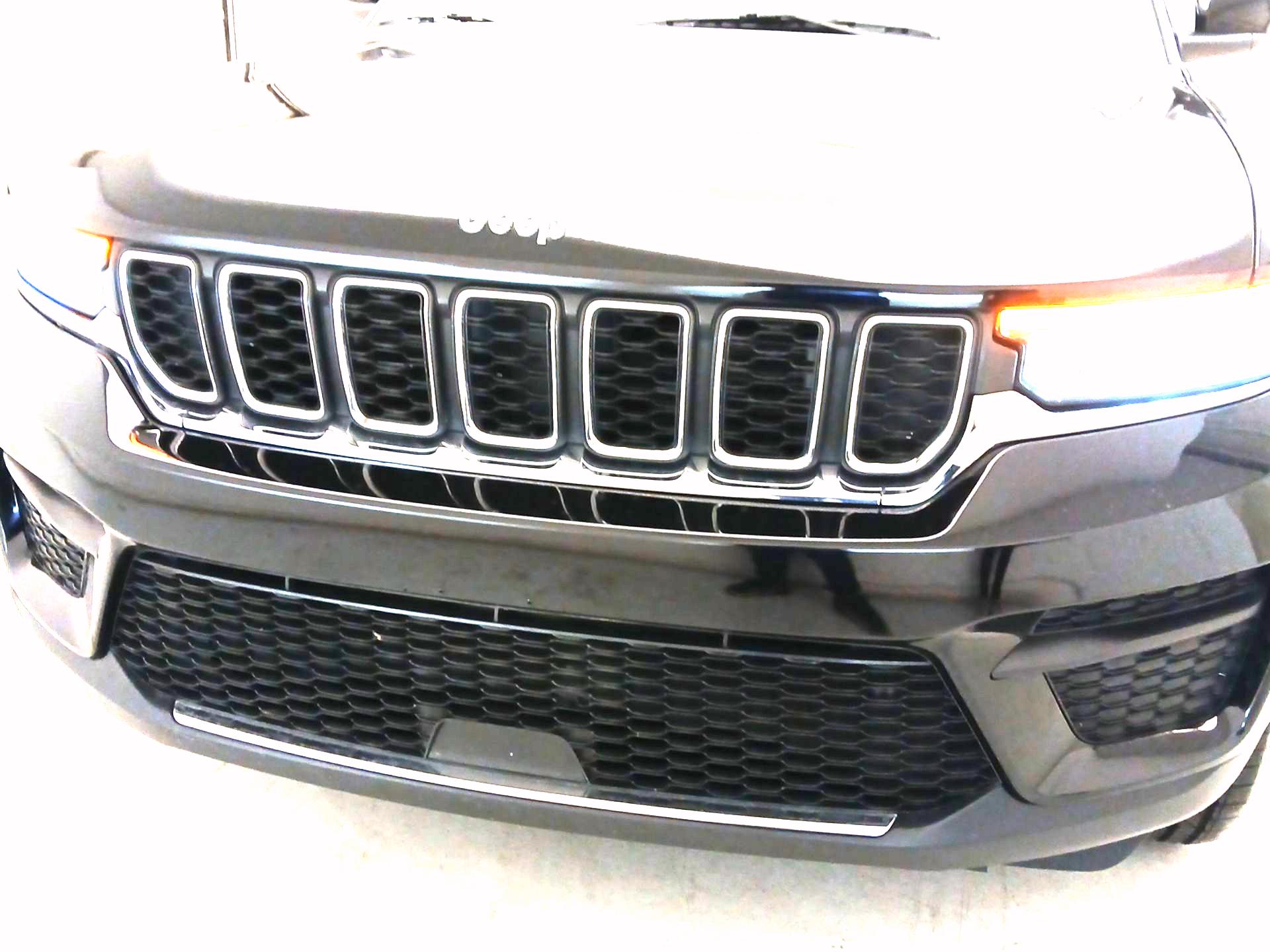 Thumbnail: 2023 Jeep Grand Cherokee - 2