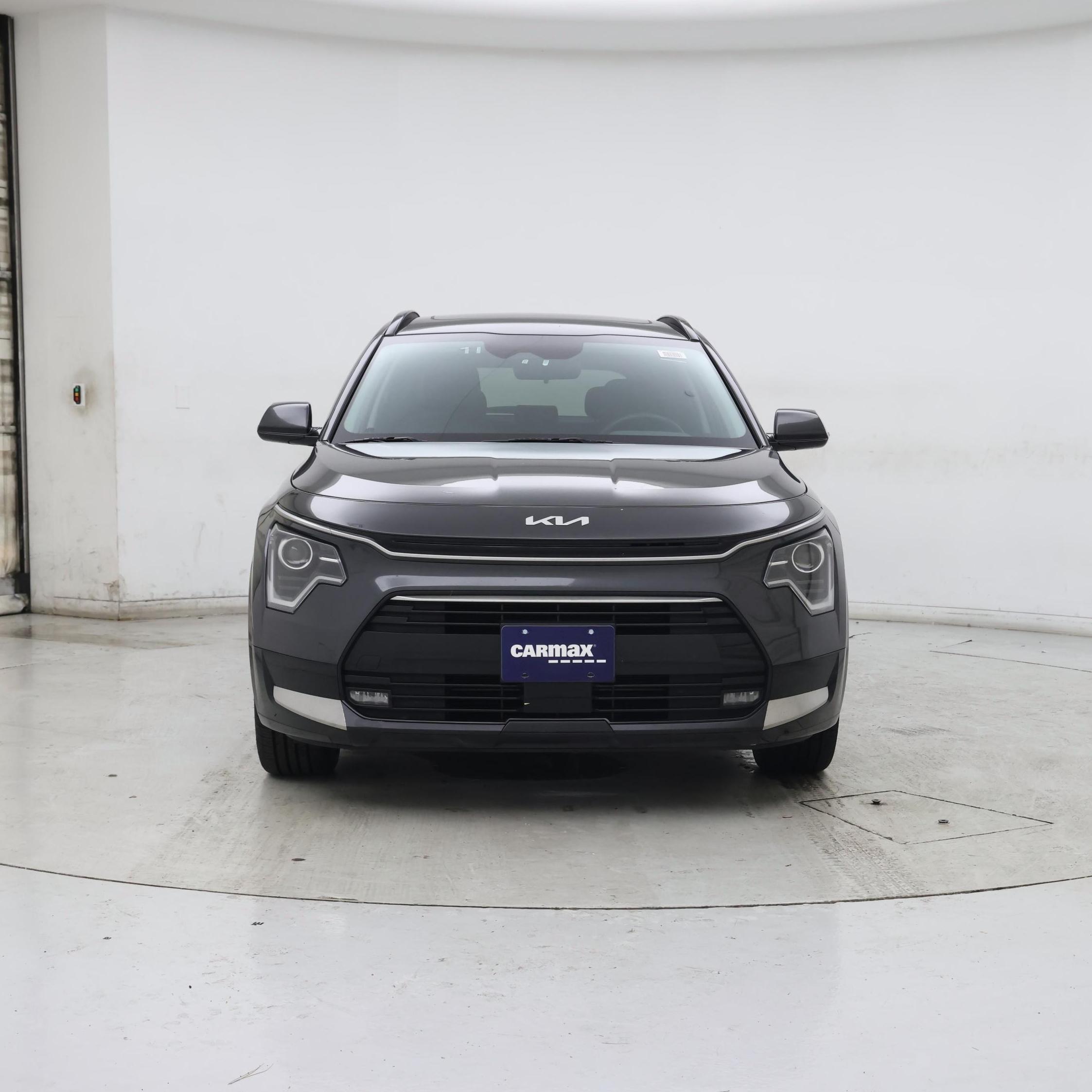 Thumbnail: 2023 Kia Niro - 5