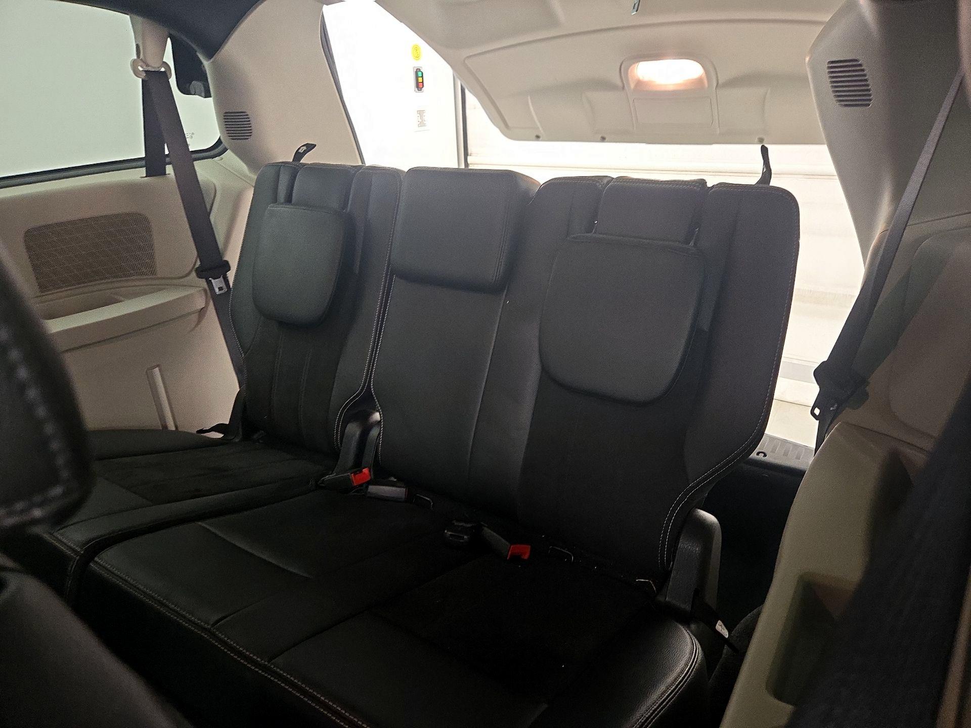 Thumbnail: 2019 Dodge Grand Caravan - 20