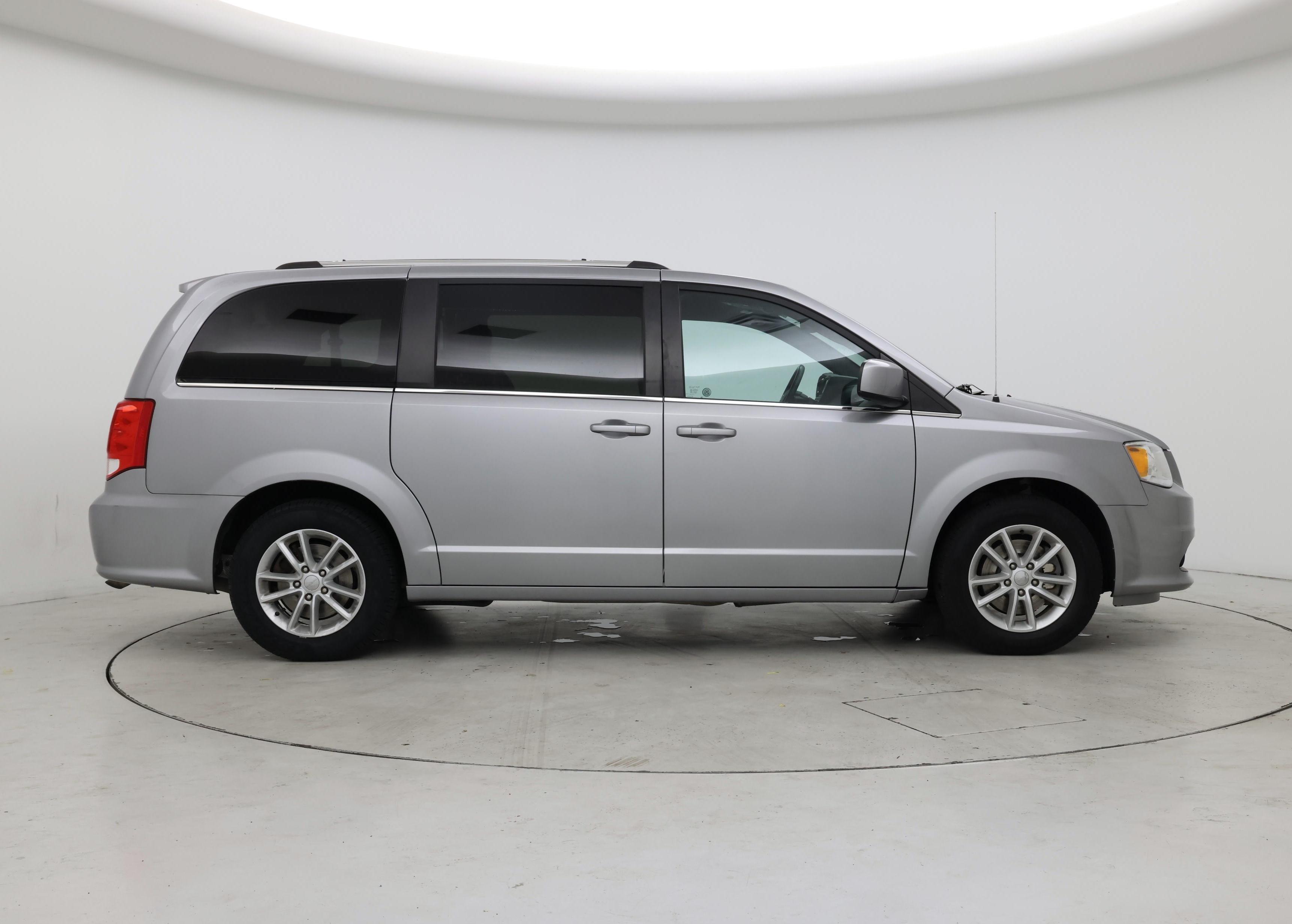 Thumbnail: 2019 Dodge Grand Caravan - 7