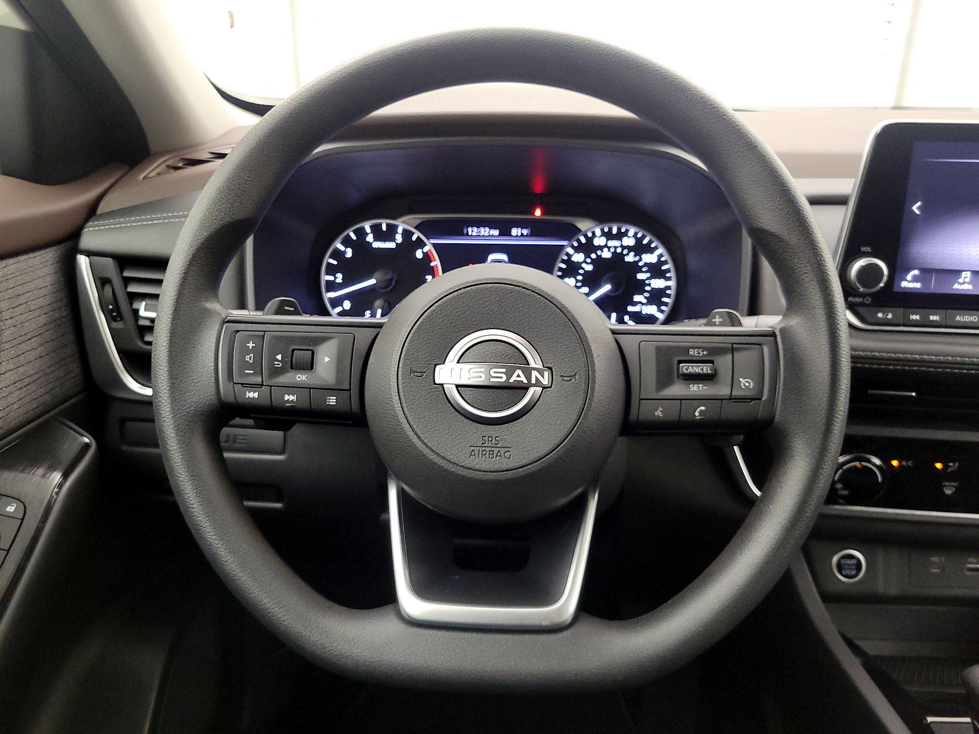 Thumbnail: 2023 Nissan Rogue - 10