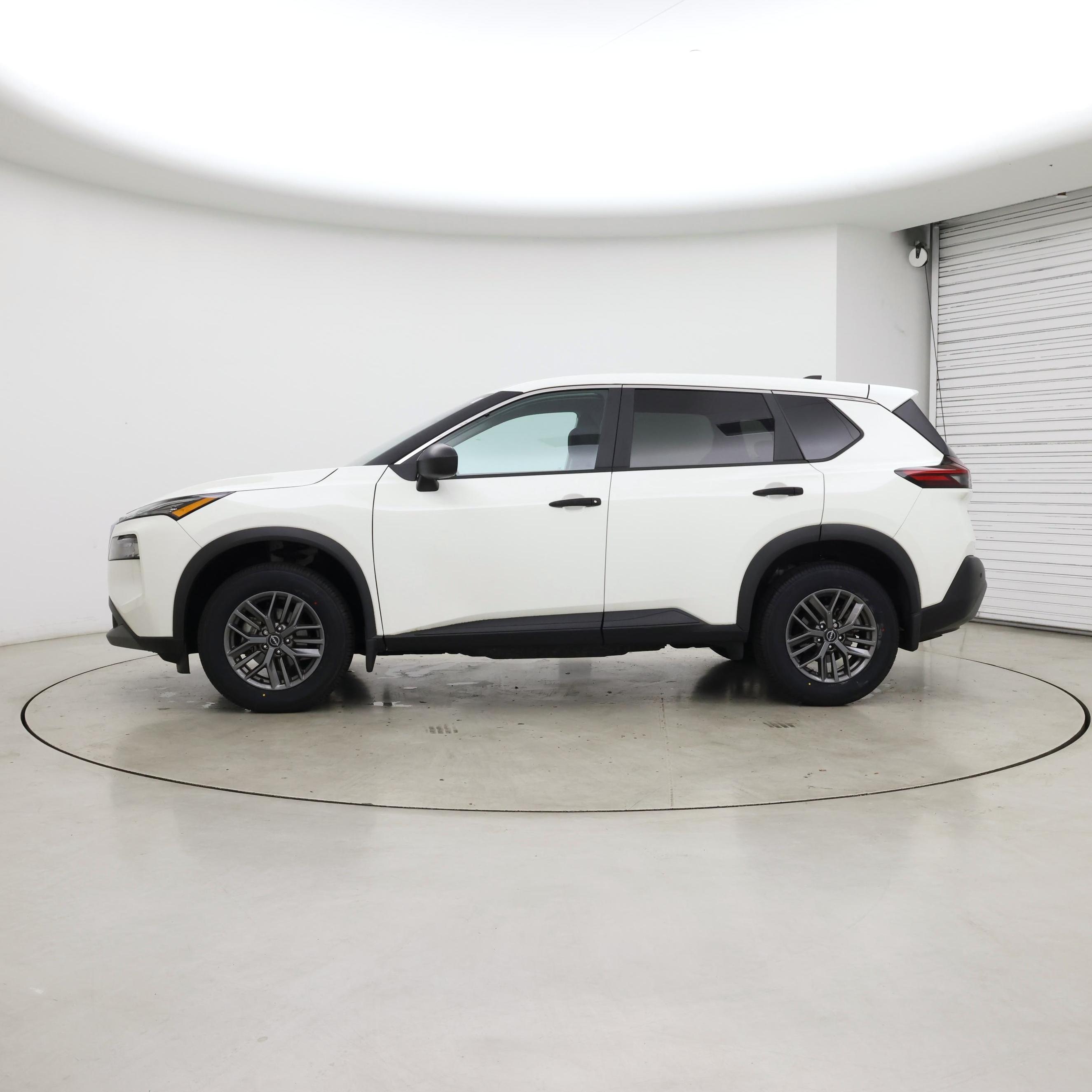 Thumbnail: 2023 Nissan Rogue - 3