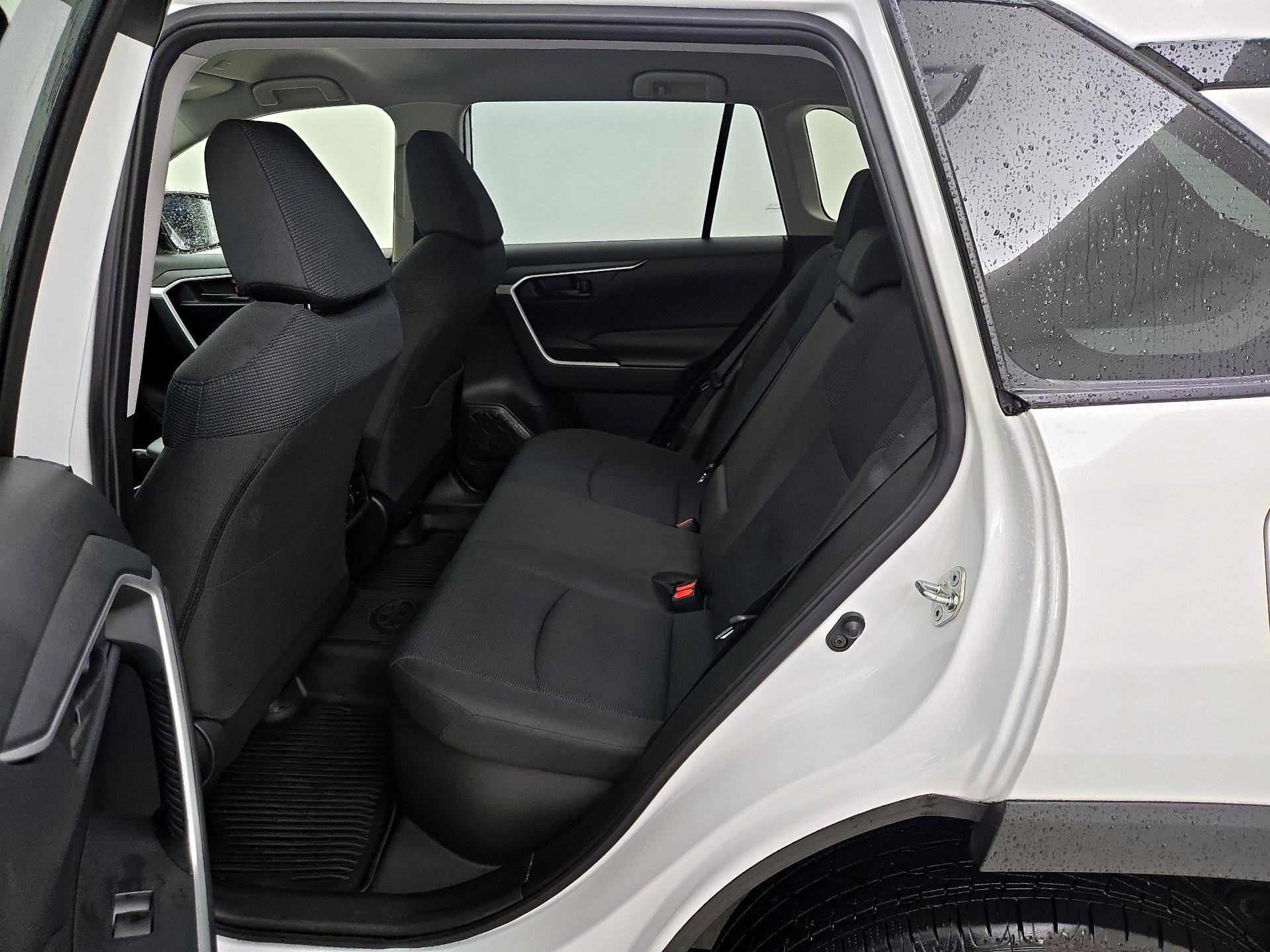 Thumbnail: 2023 Toyota RAV4 - 19