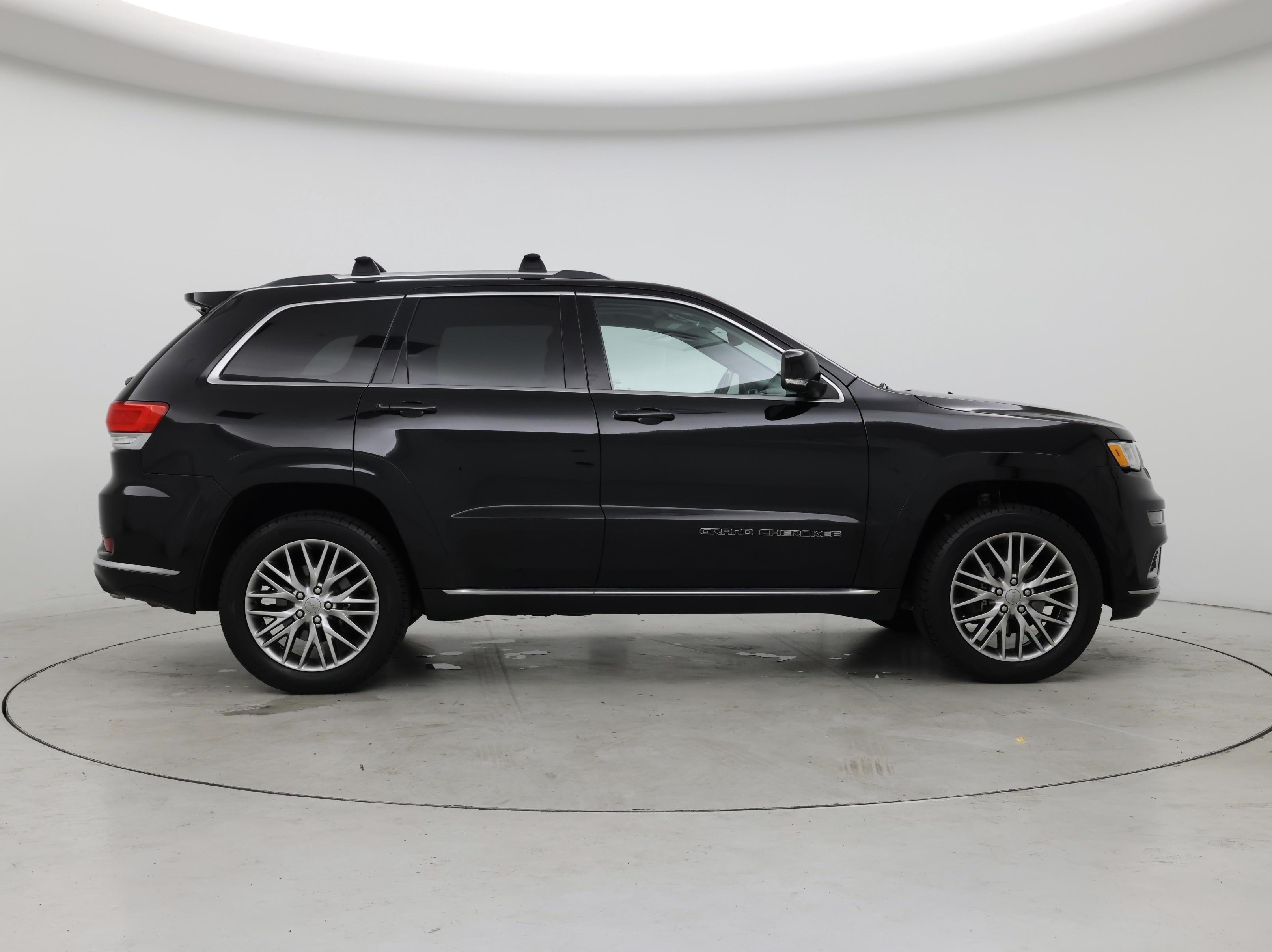 Thumbnail: 2018 Jeep Grand Cherokee - 7