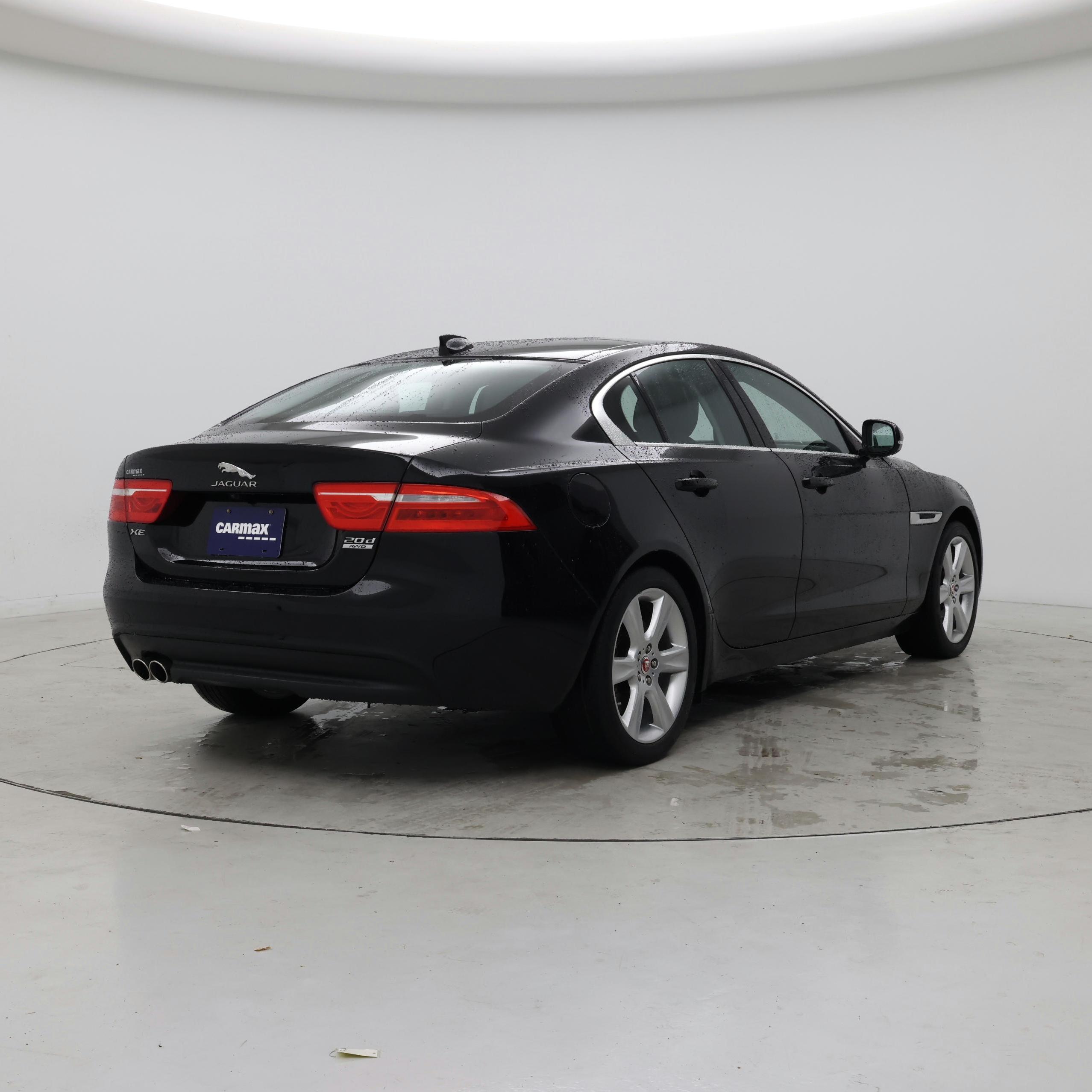 Thumbnail: 2017 Jaguar XE - 8