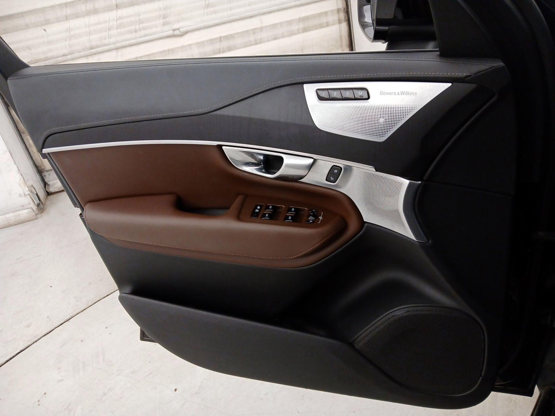 Thumbnail: 2022 Volvo XC90 - 12