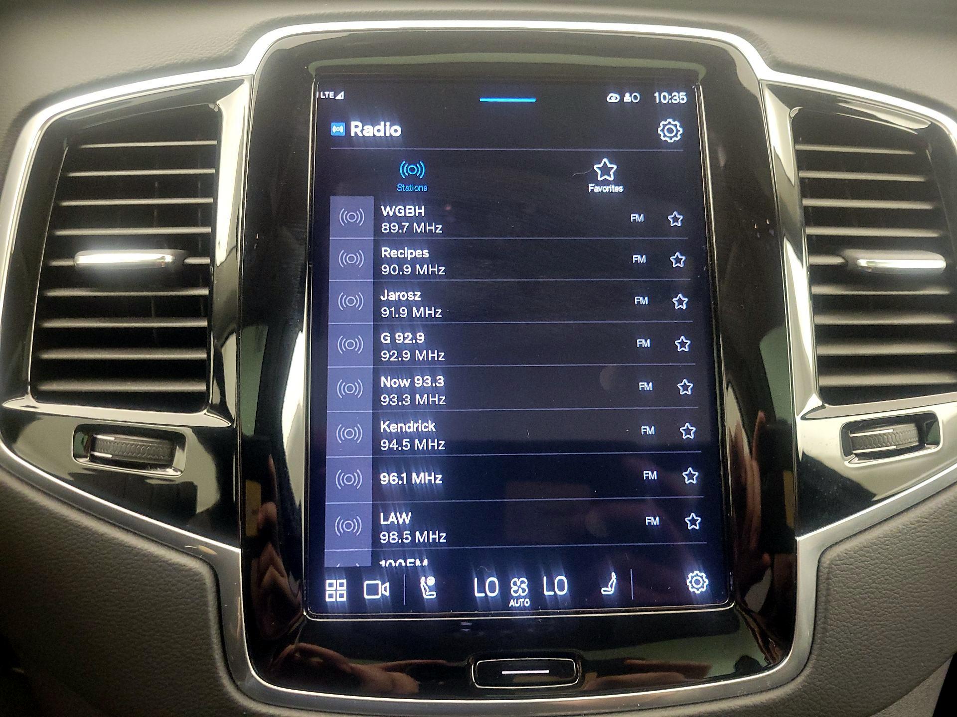 Thumbnail: 2023 Volvo XC90 - 16