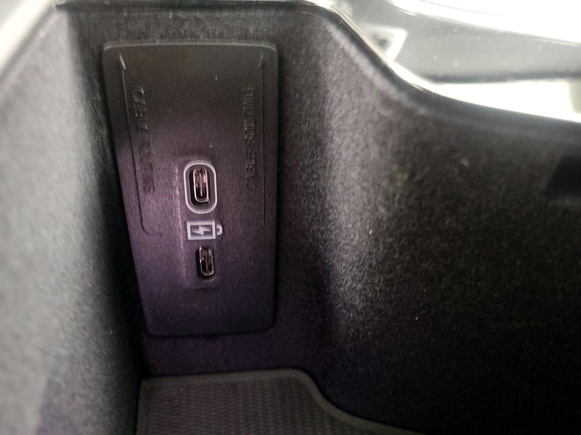 Thumbnail: 2023 Volvo XC90 - 19