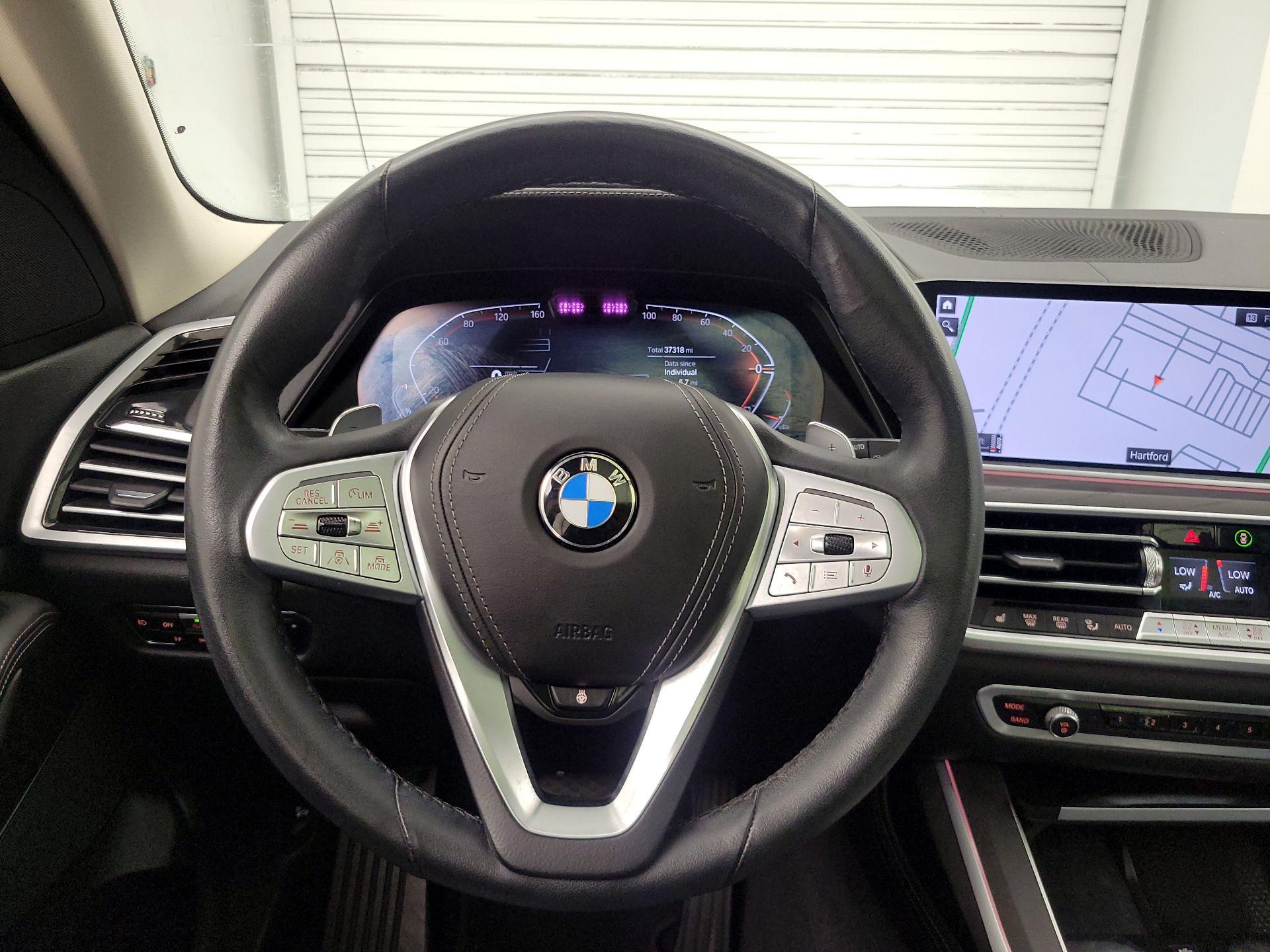 Thumbnail: 2022 BMW X7 - 10