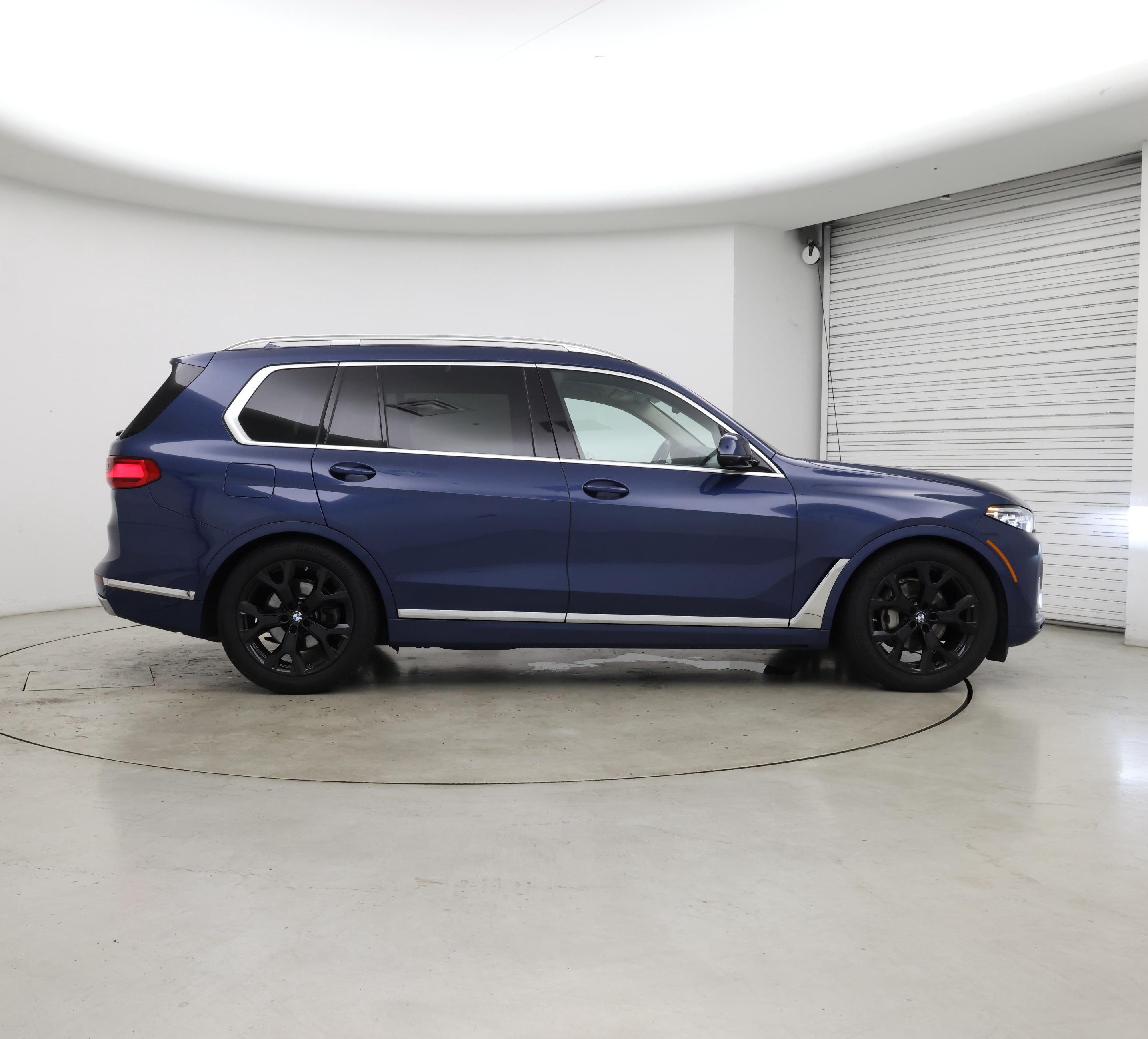 Thumbnail: 2022 BMW X7 - 7