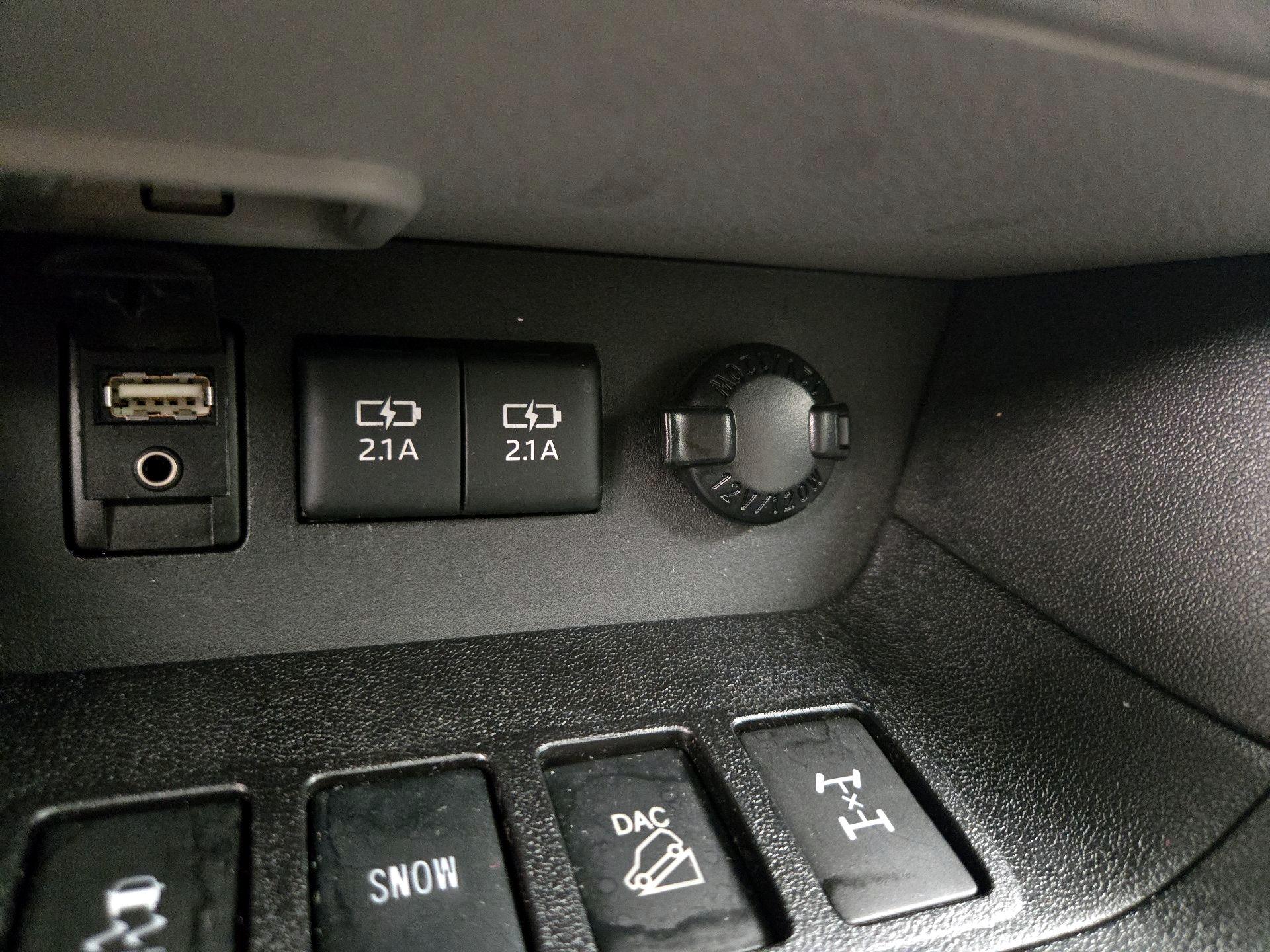 Thumbnail: 2018 Toyota Highlander - 18