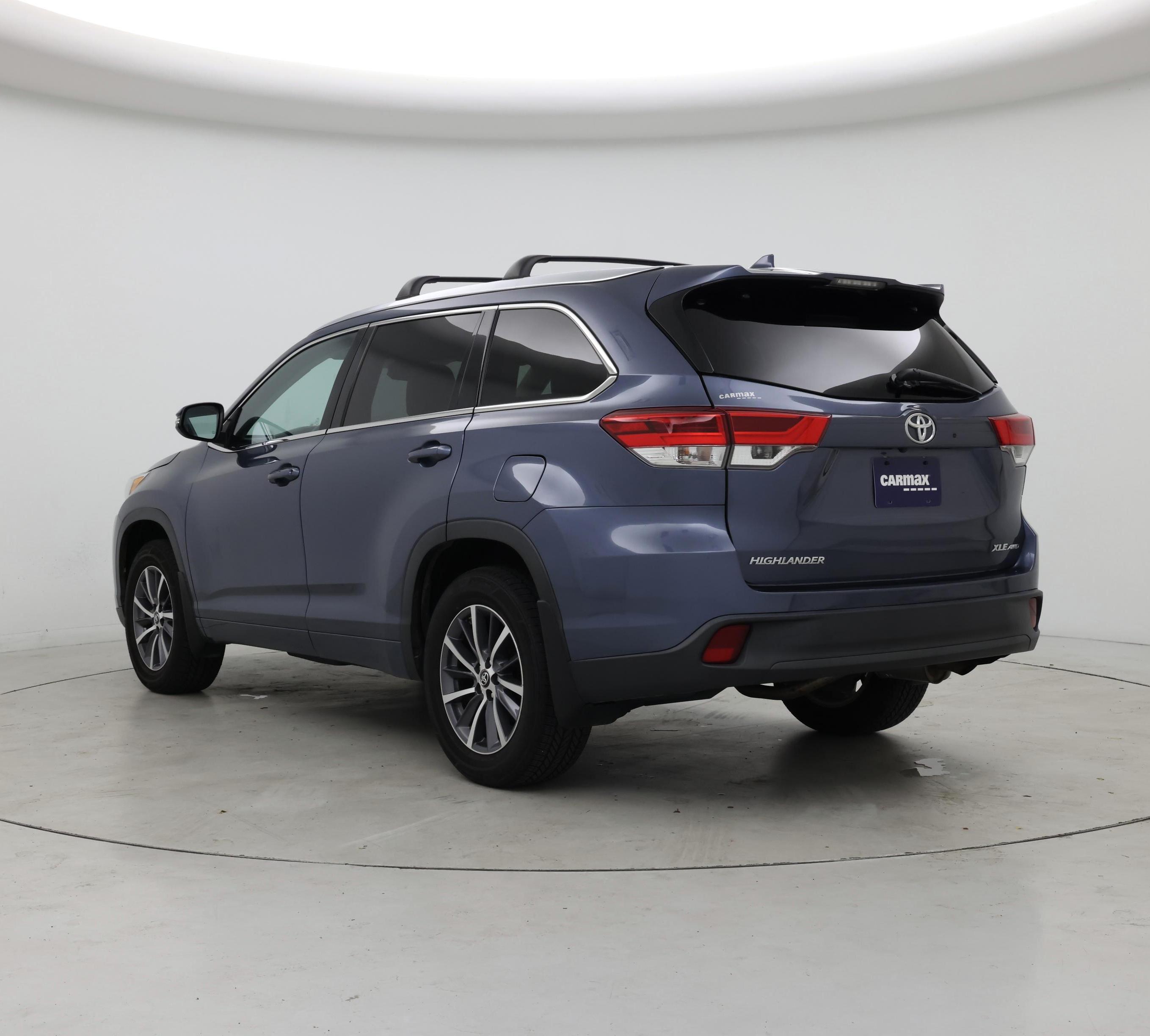 Thumbnail: 2018 Toyota Highlander - 2