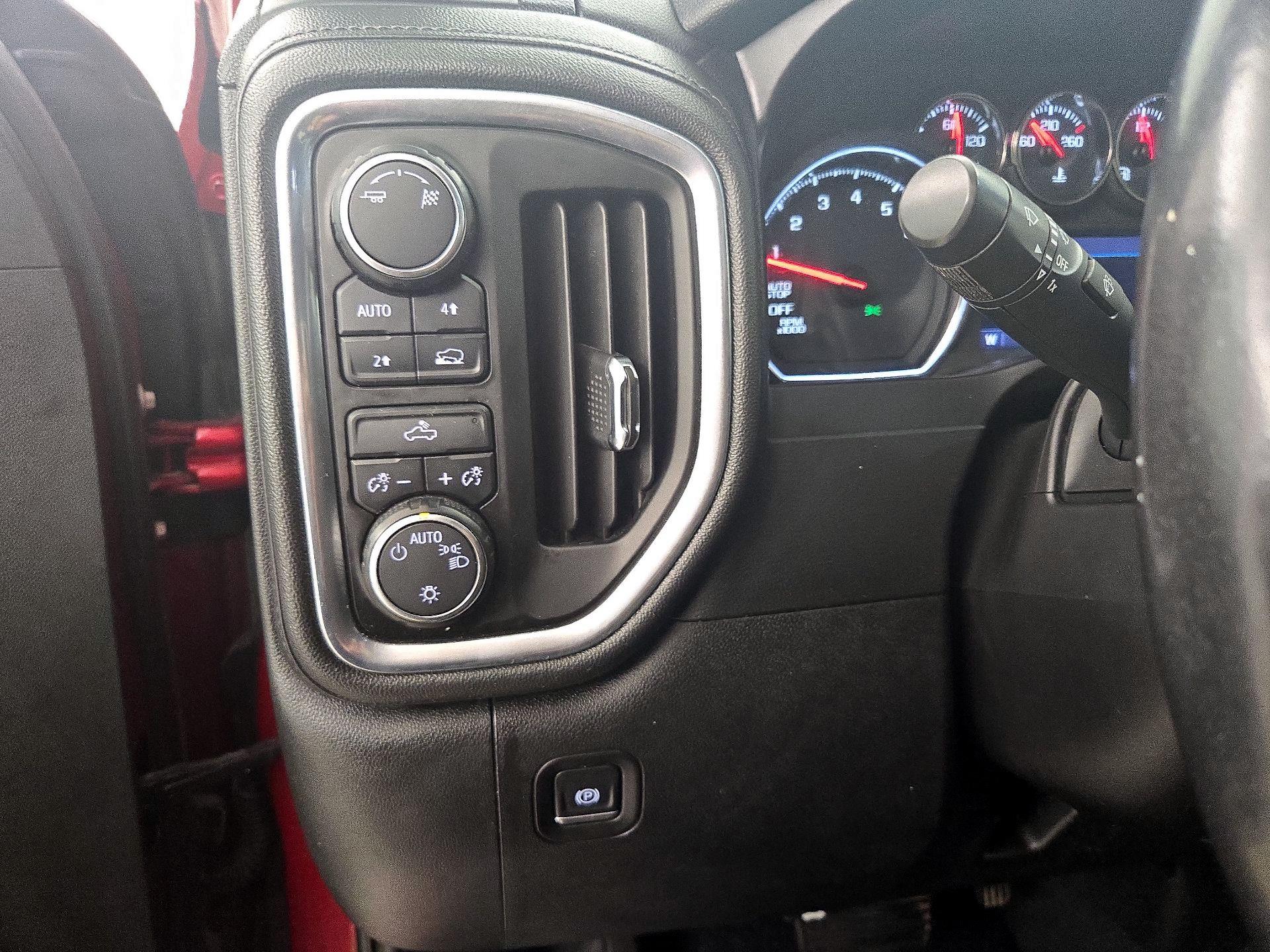 Thumbnail: 2019 Chevrolet Silverado 1500 - 13