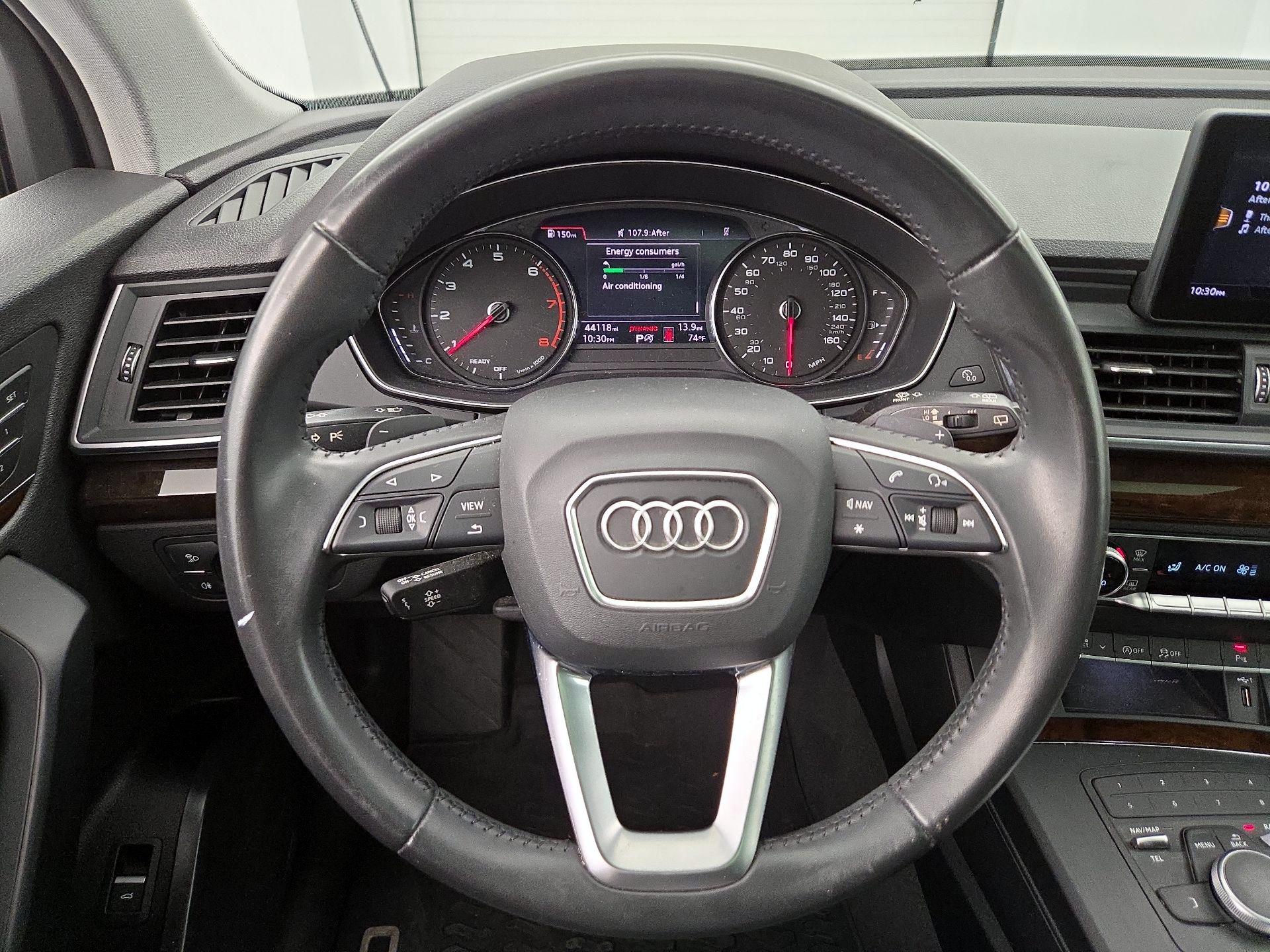 Thumbnail: 2020 Audi Q5 - 10
