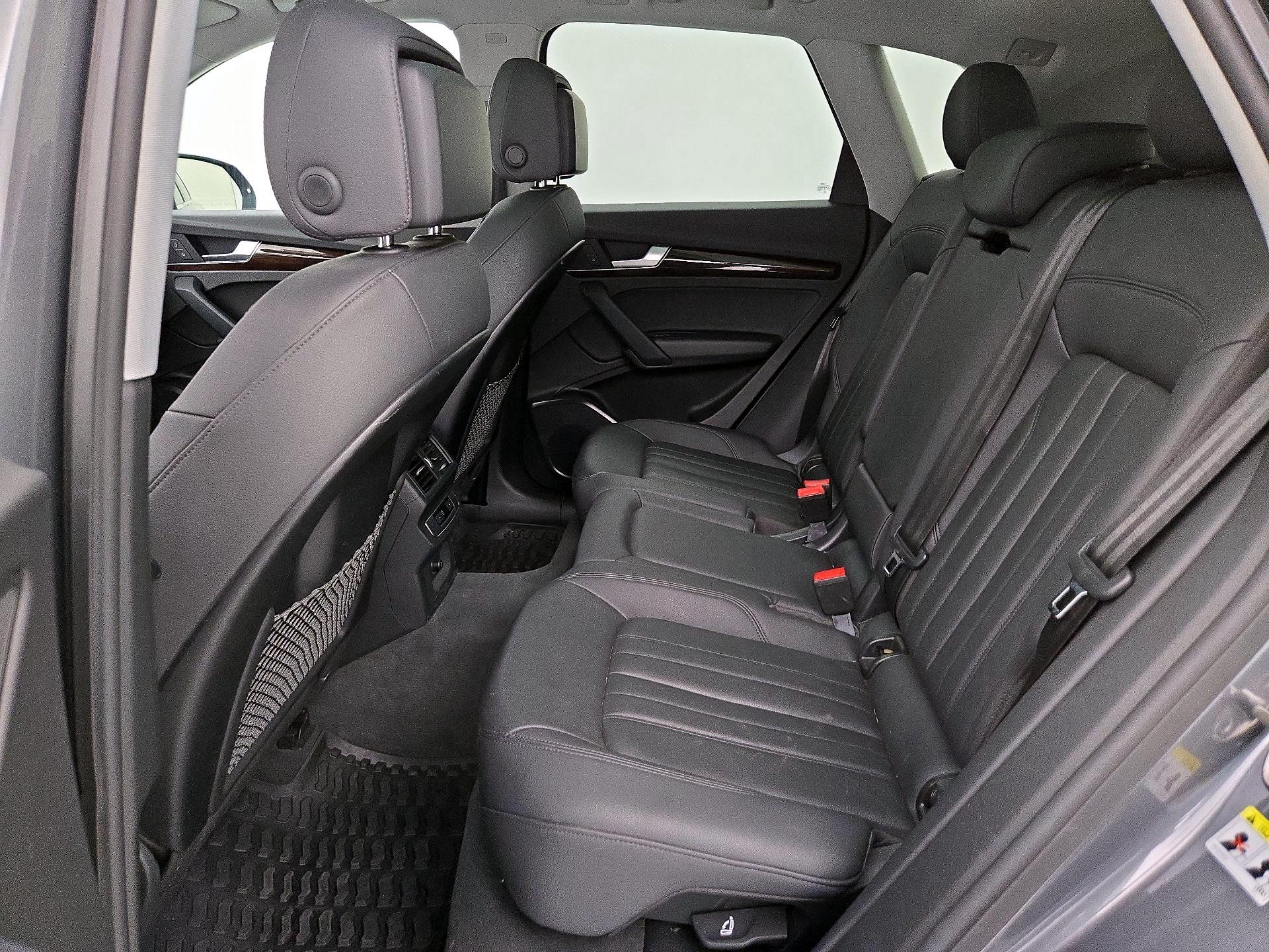 Thumbnail: 2020 Audi Q5 - 20