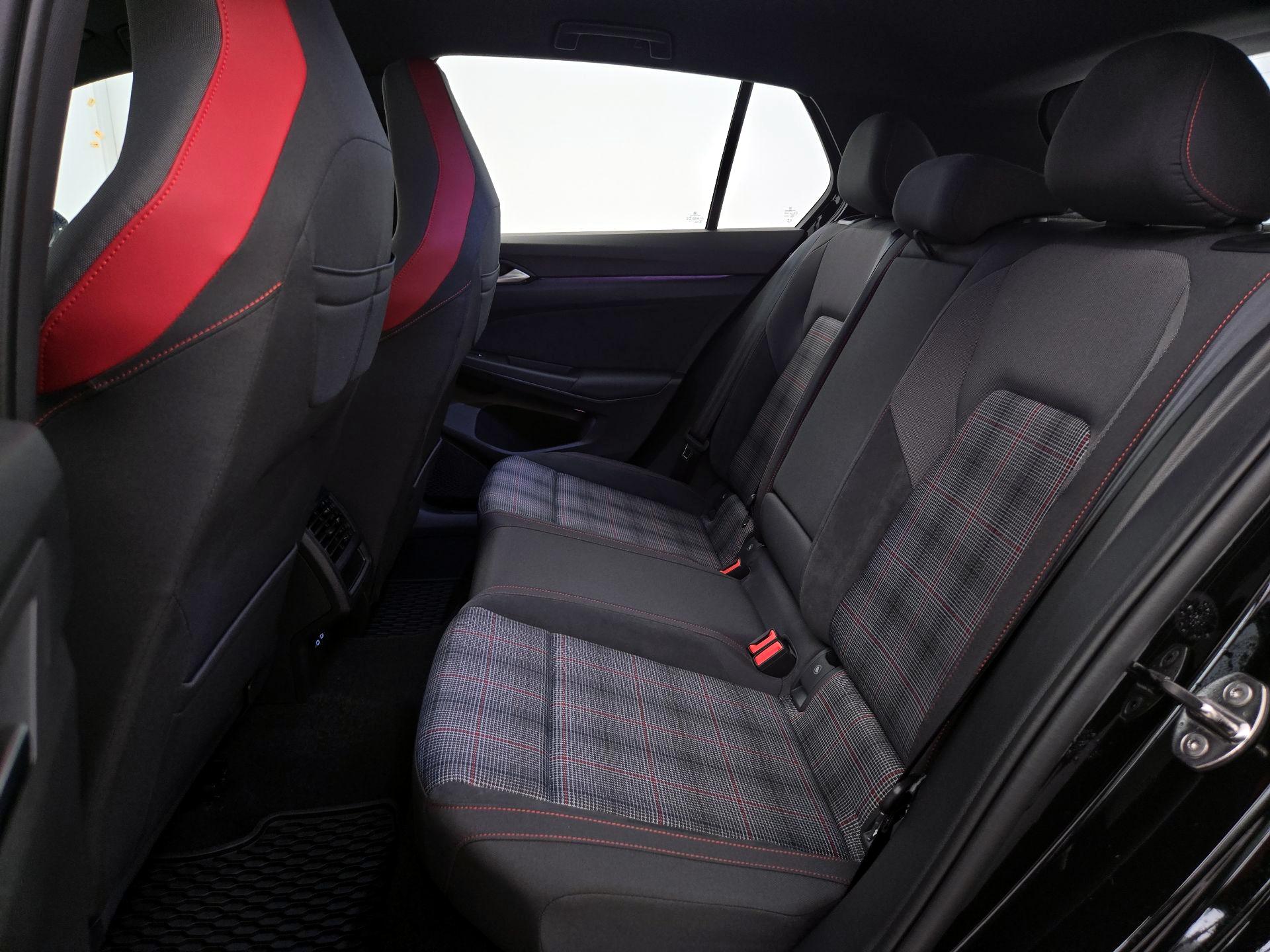 Thumbnail: 2025 Volkswagen Golf - 20