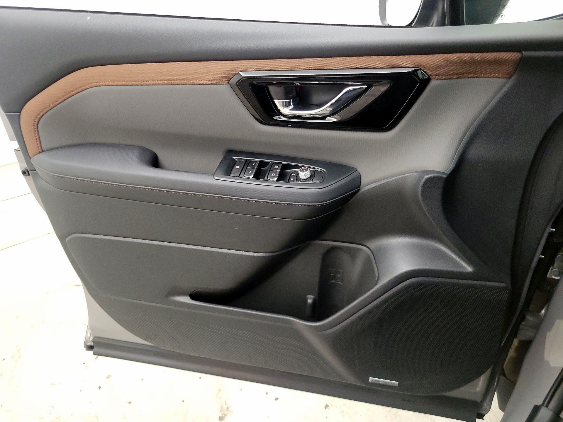Thumbnail: 2025 Subaru Forester - 12