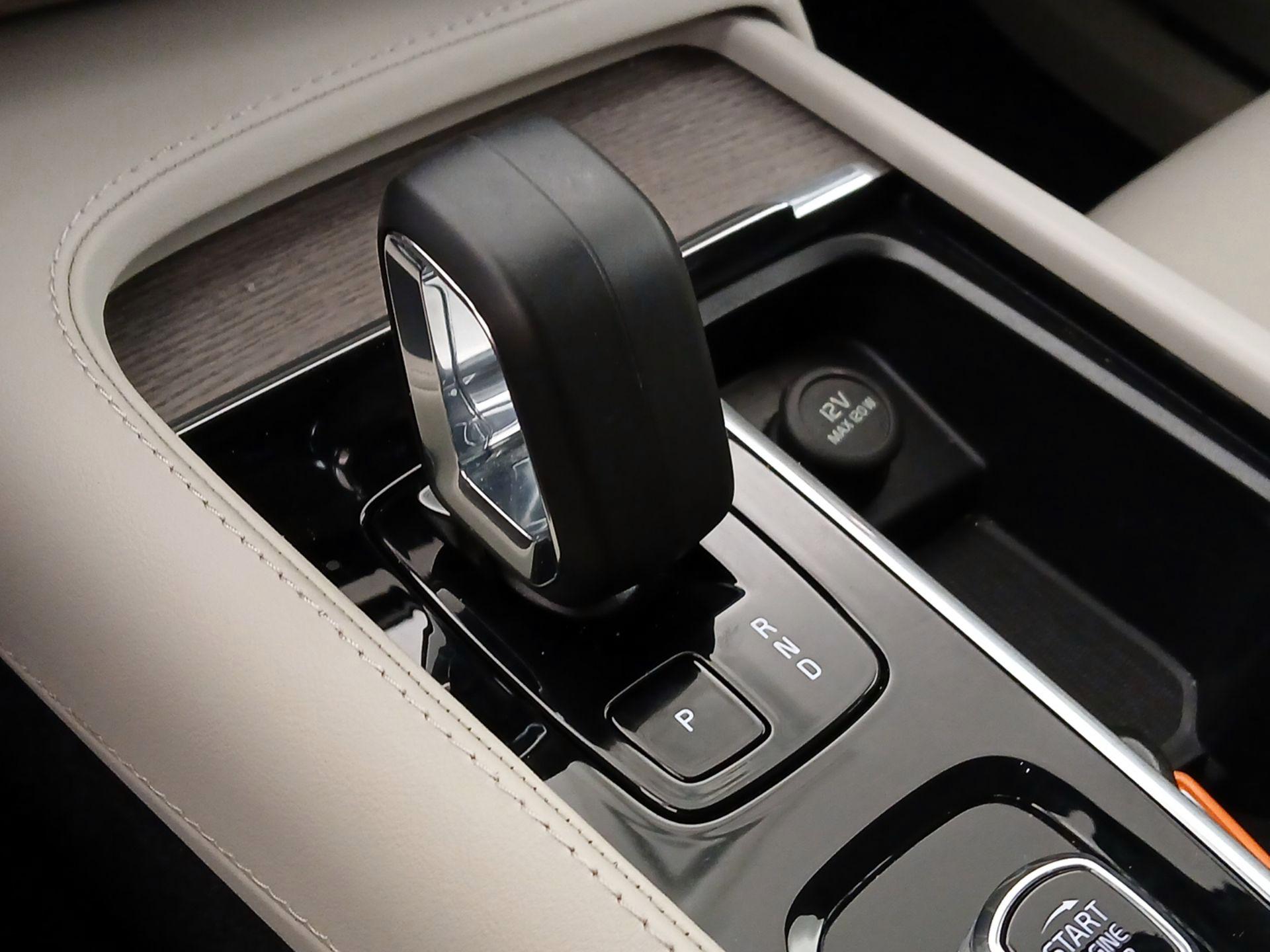 Thumbnail: 2024 Volvo XC90 - 18