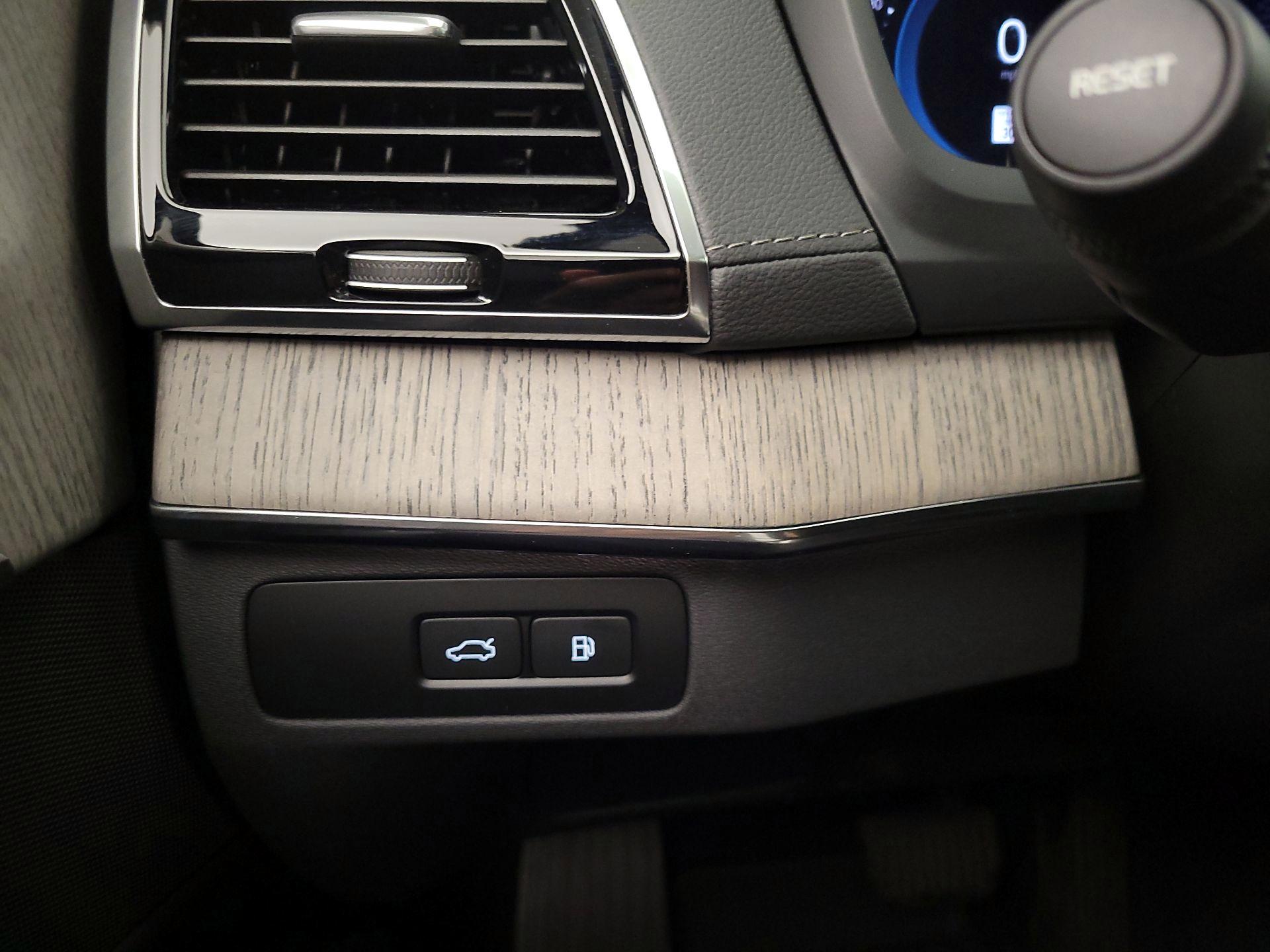Thumbnail: 2024 Volvo XC90 - 13