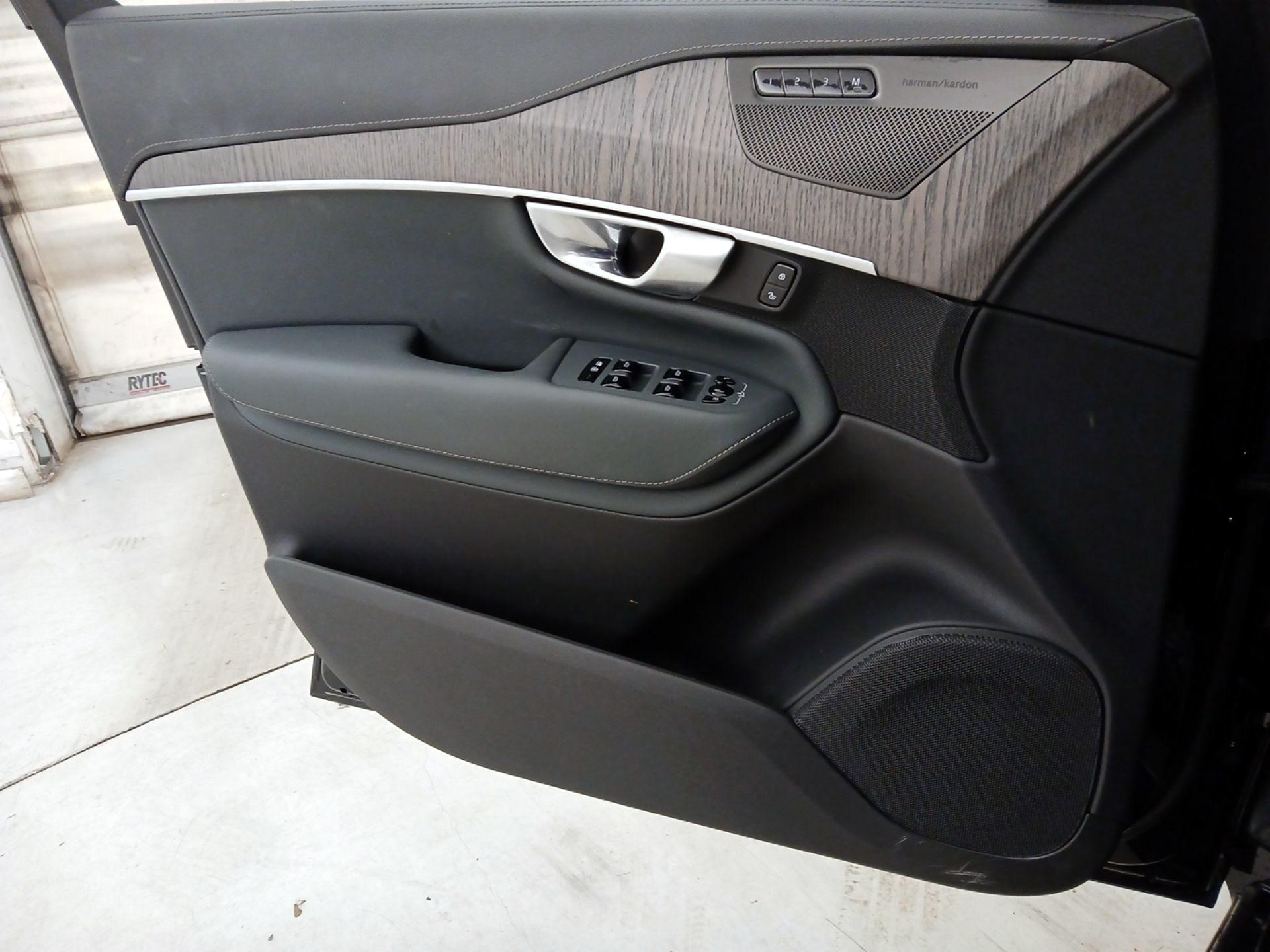 Thumbnail: 2024 Volvo XC90 - 12