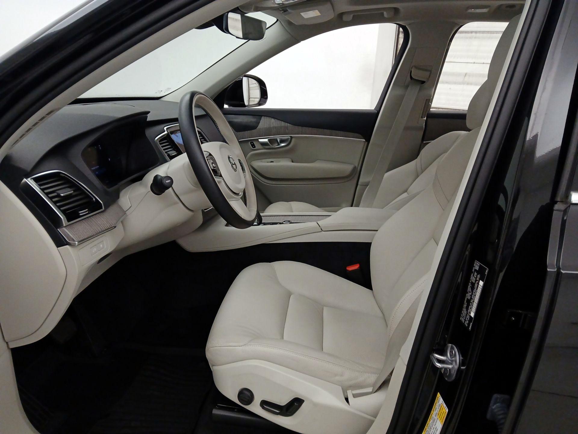 Thumbnail: 2024 Volvo XC90 - 11