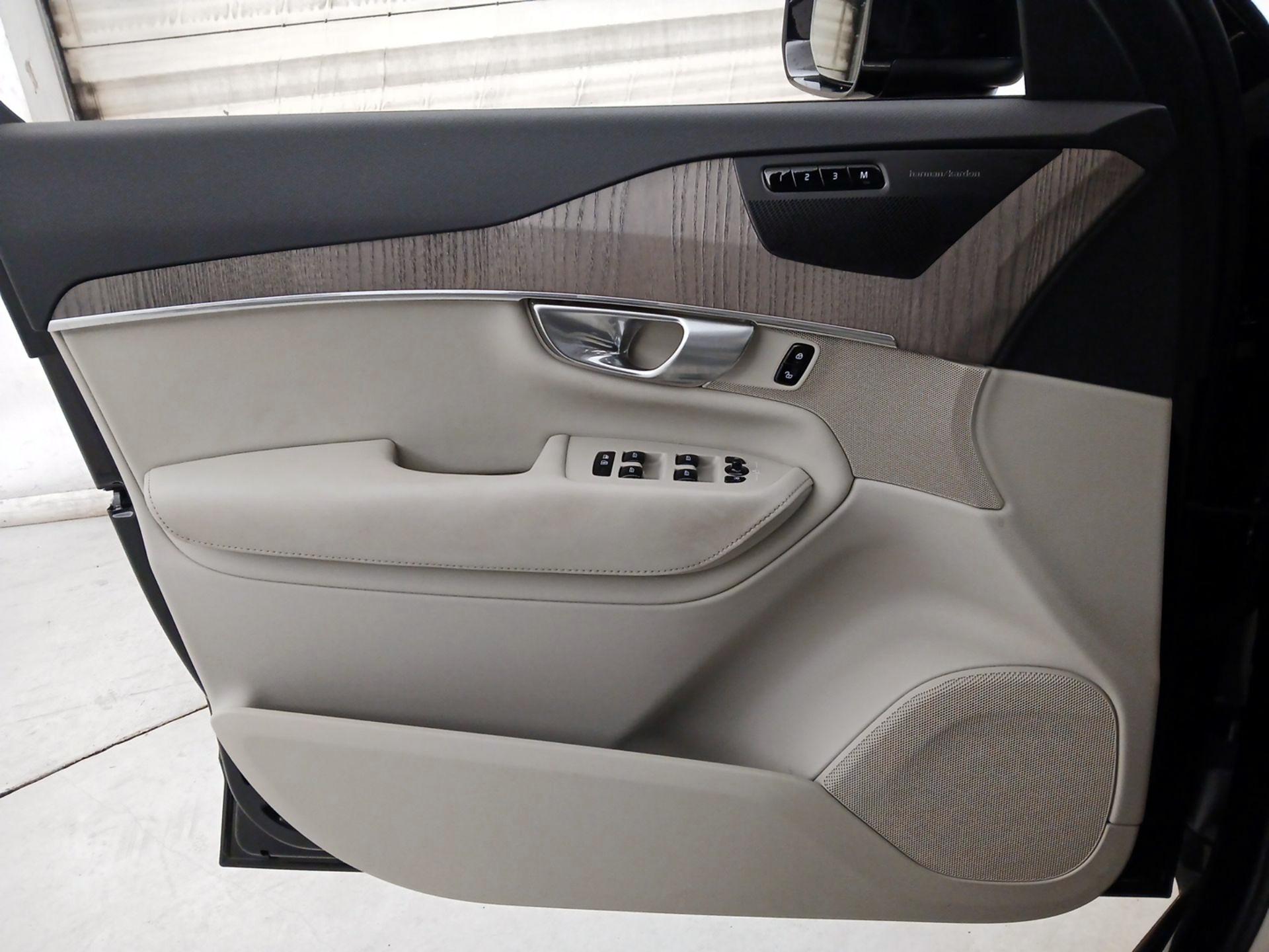 Thumbnail: 2024 Volvo XC90 - 12