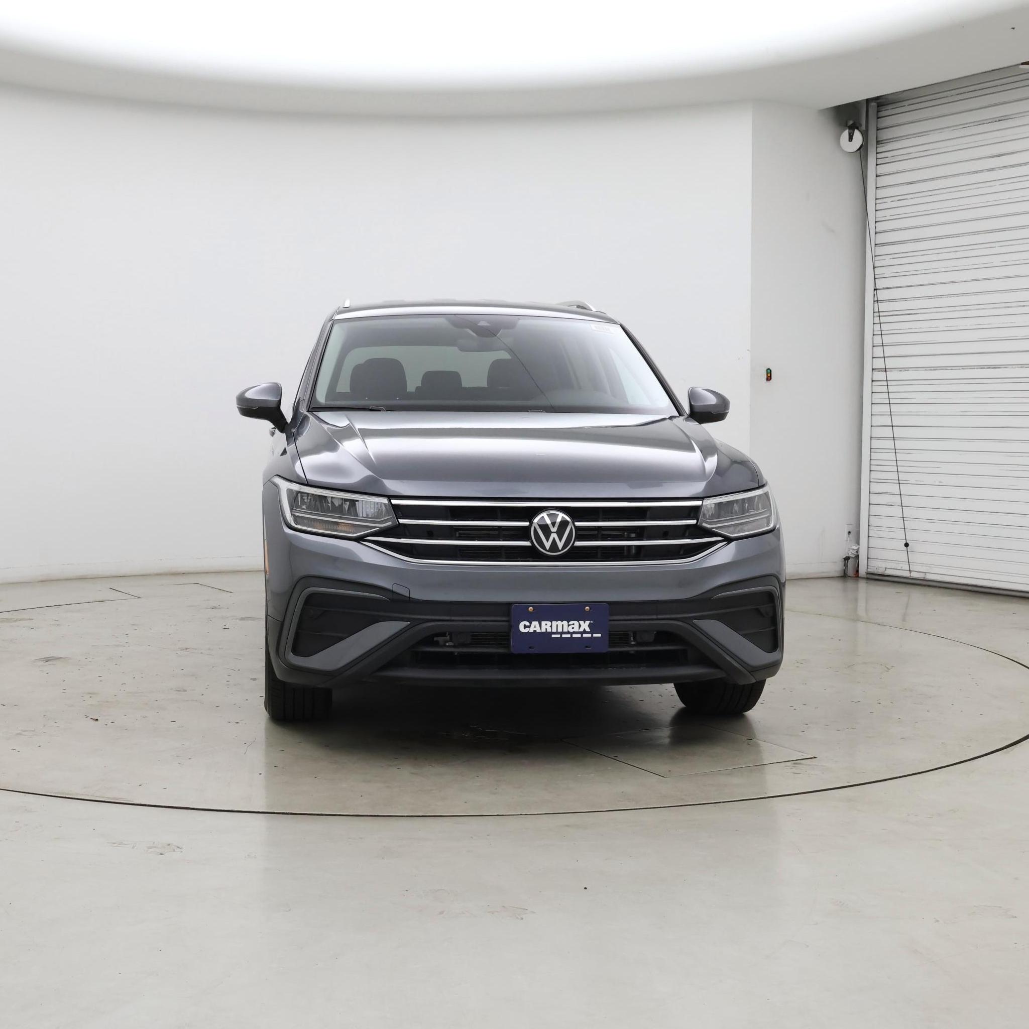 Thumbnail: 2023 Volkswagen Tiguan - 5