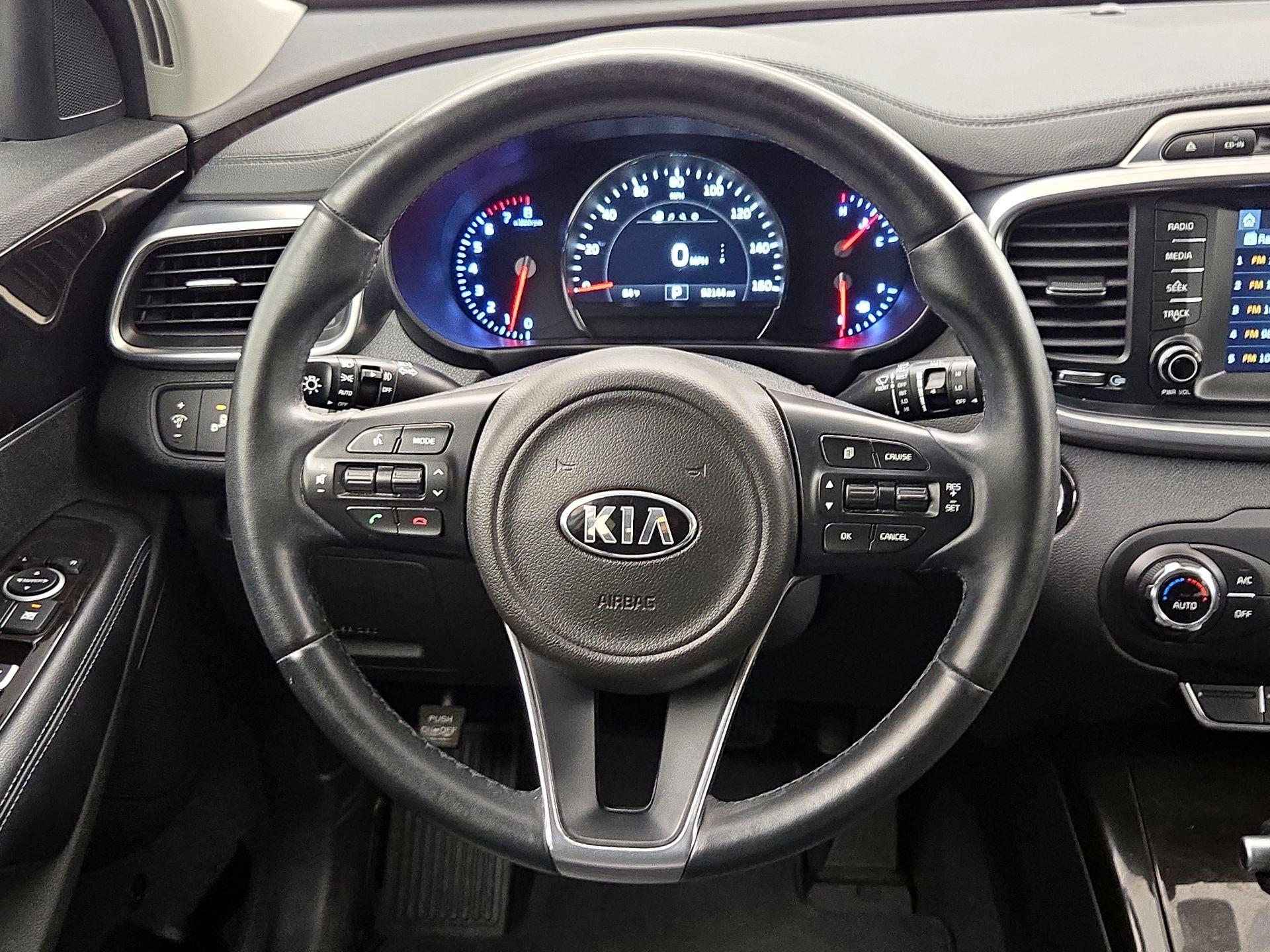 Thumbnail: 2017 Kia Sorento - 10