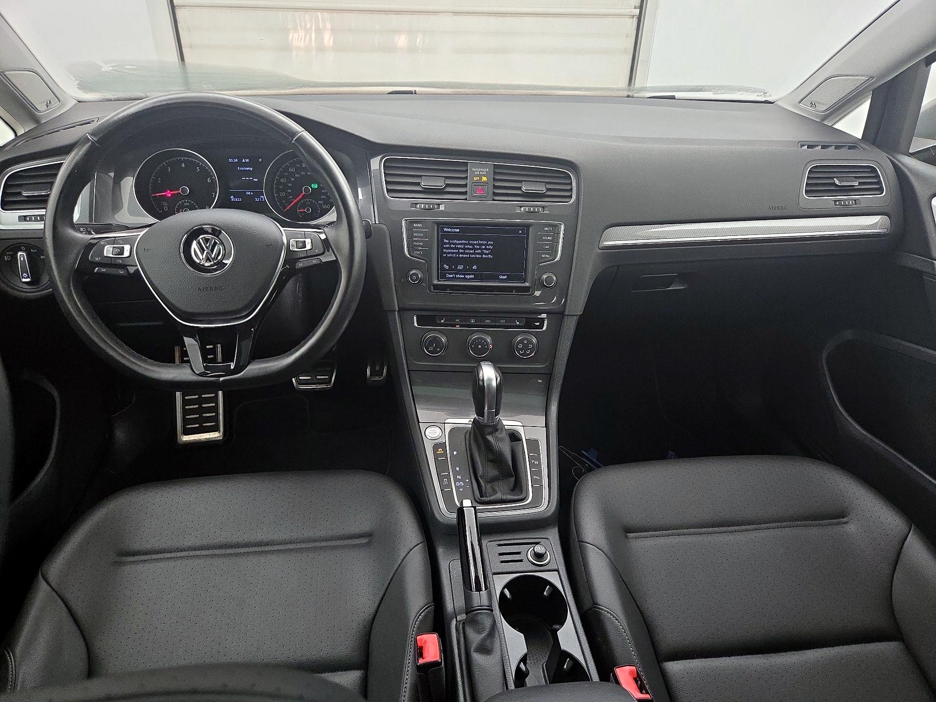 Thumbnail: 2017 Volkswagen Golf - 9